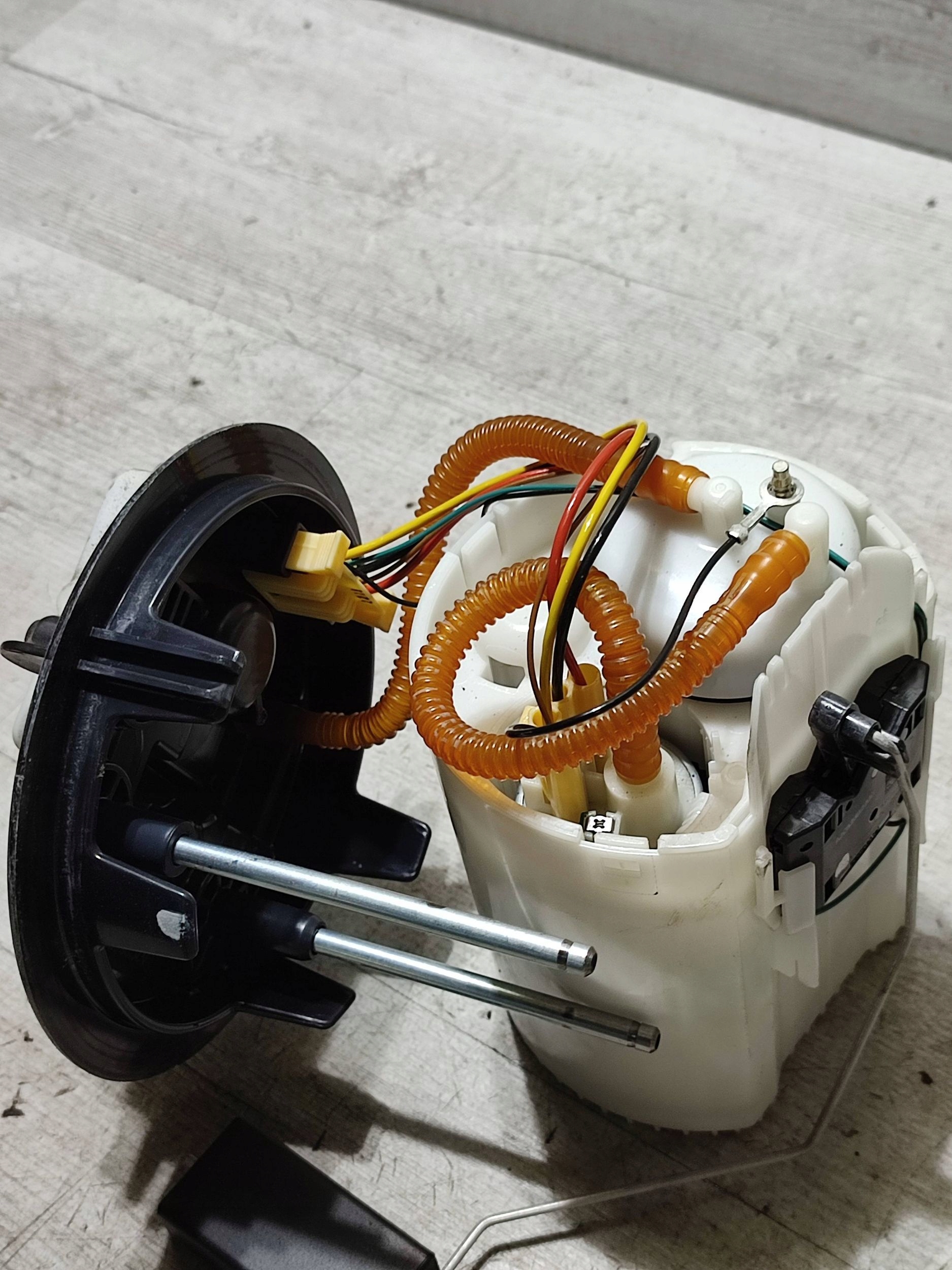 Peugeot 2008 and 2018 feed pump