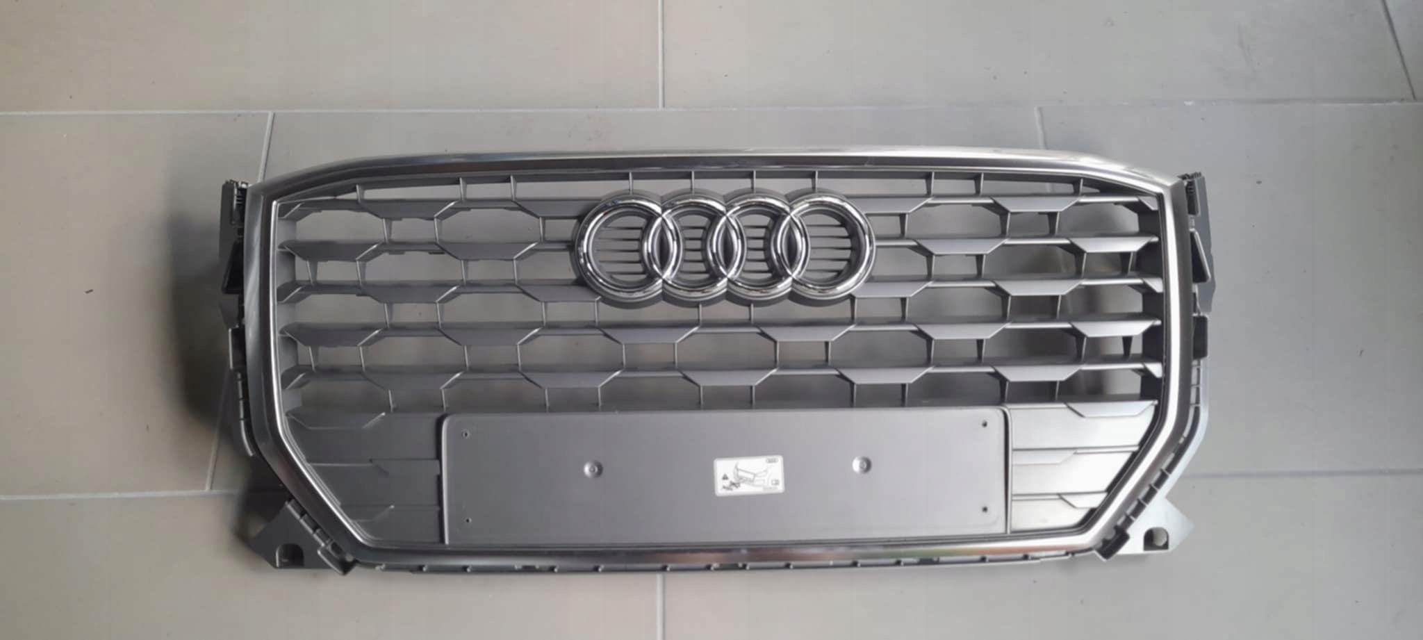 grill grille bumper front AUDI Q2 81A 81A853651
