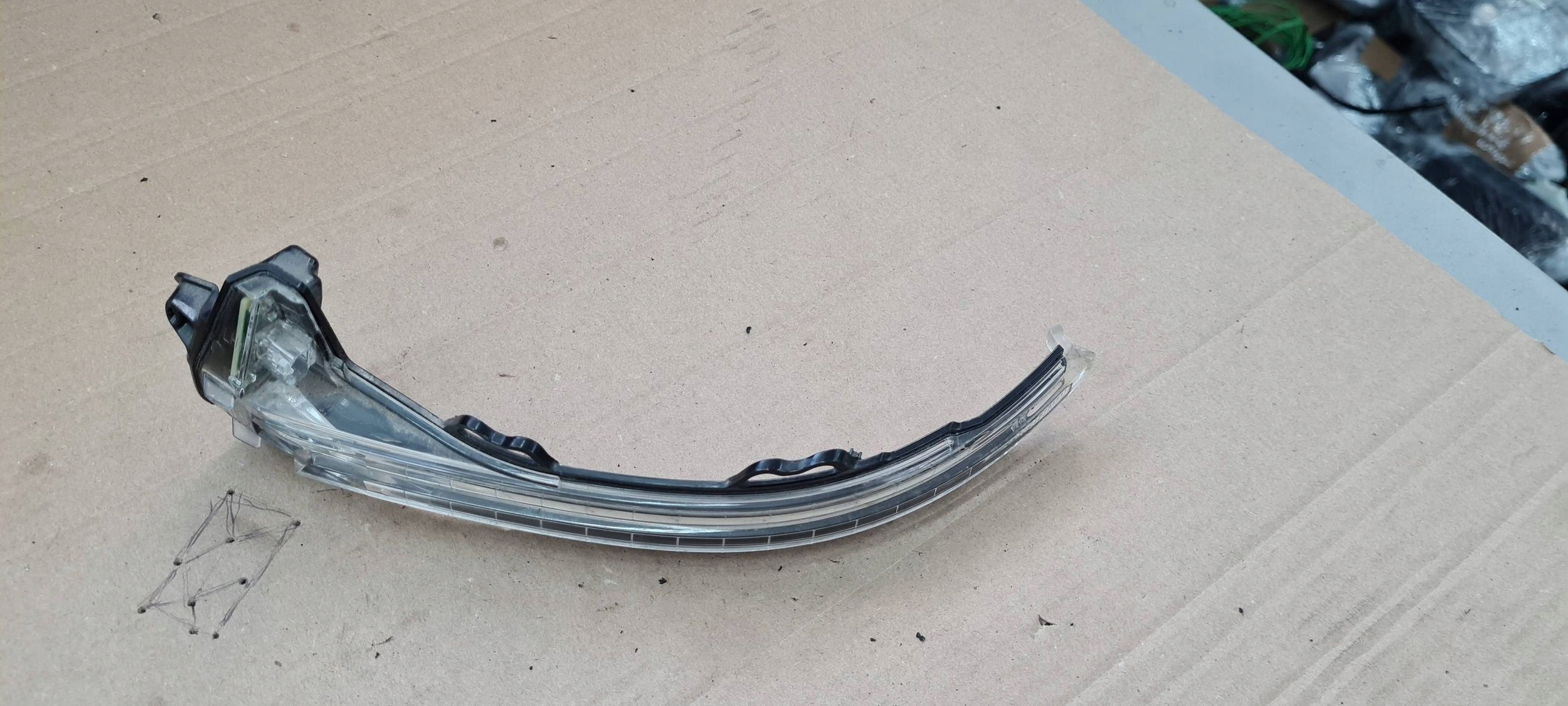 A4 B9 8W LIFT S4 LIERUNKOWSKAZ blinker mirrors left front 8W0949101