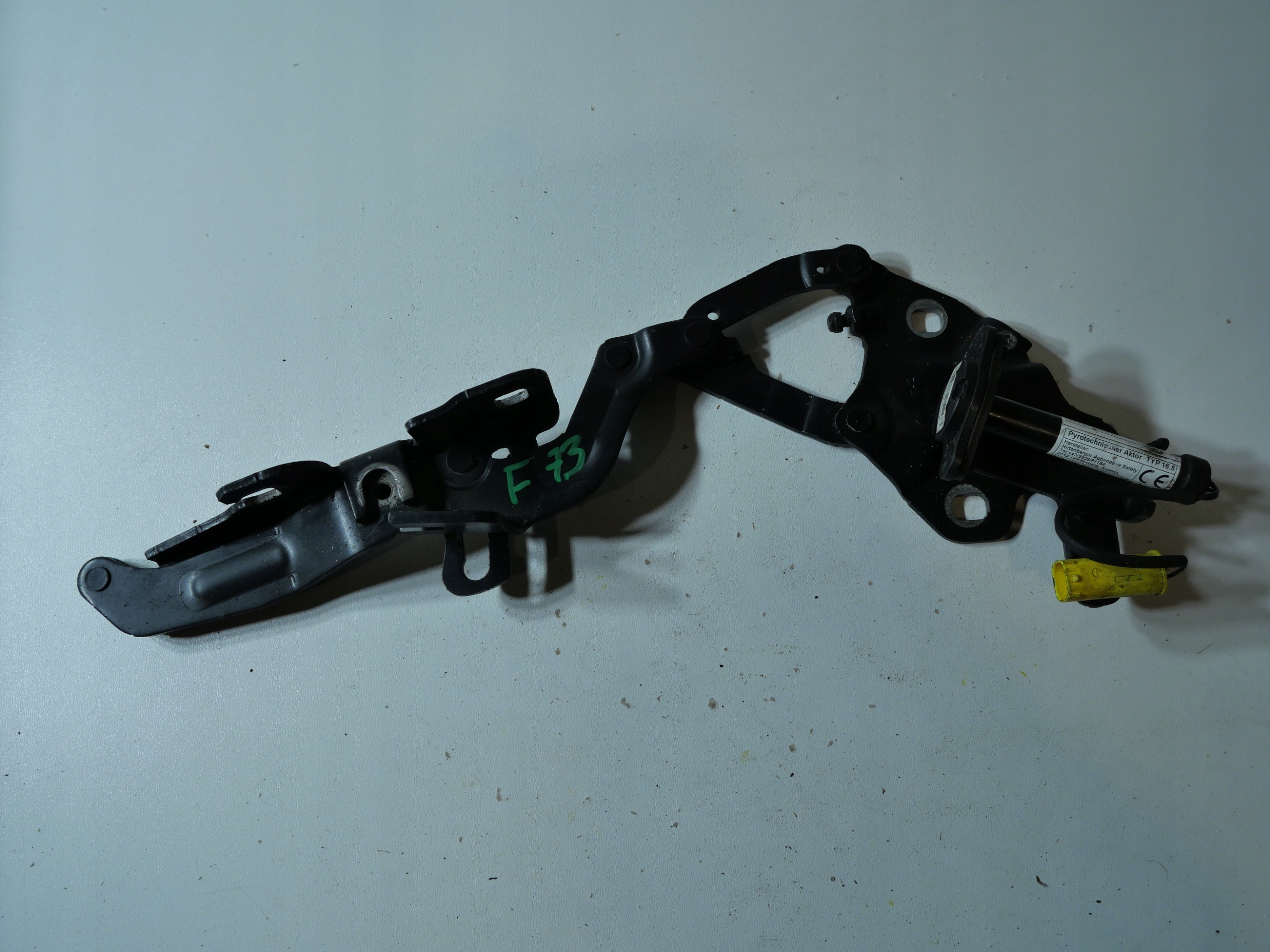 hinge bonnets BMW E92 7289998