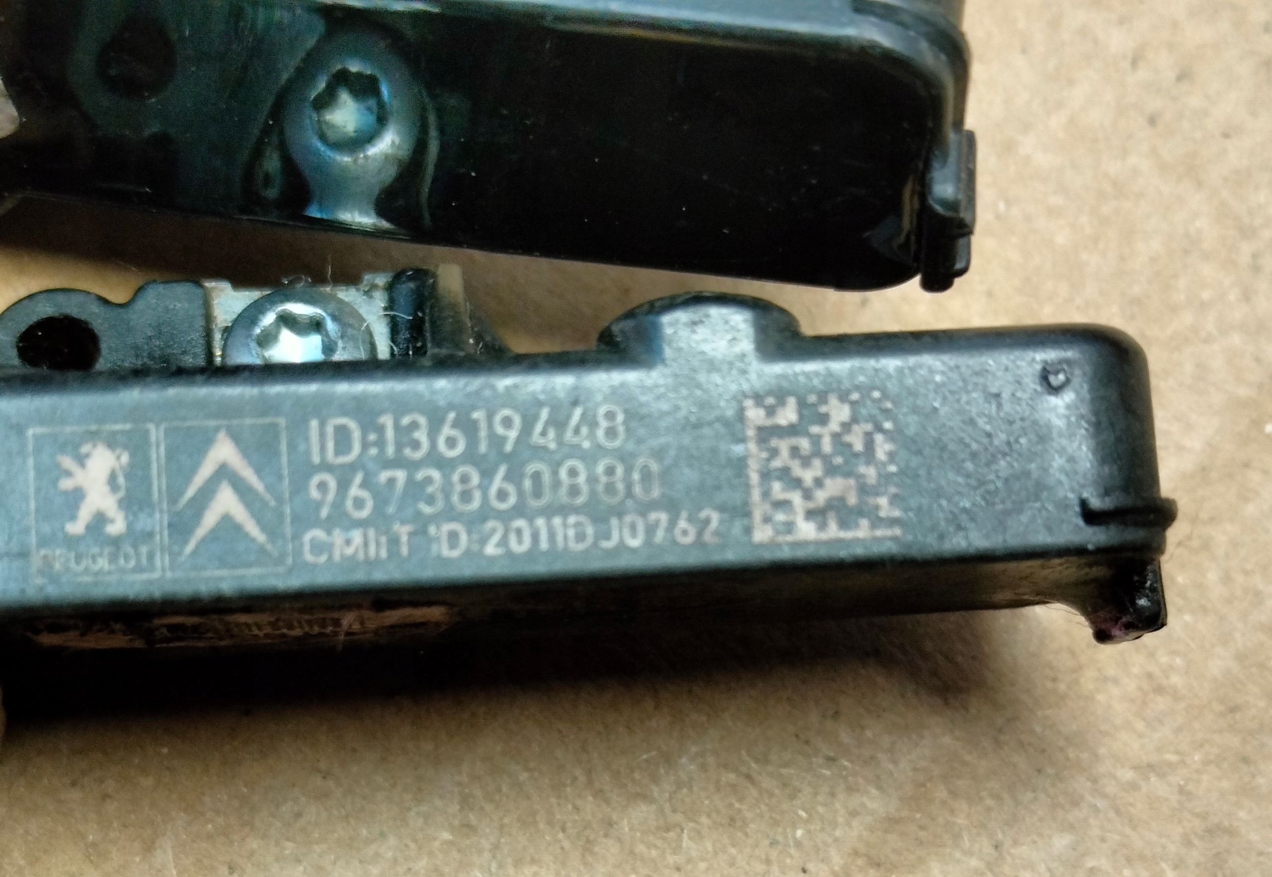 PEUGEOT CITROEN CZUJNIK CIŚNIENIA OPON Kod producenta 9673860880