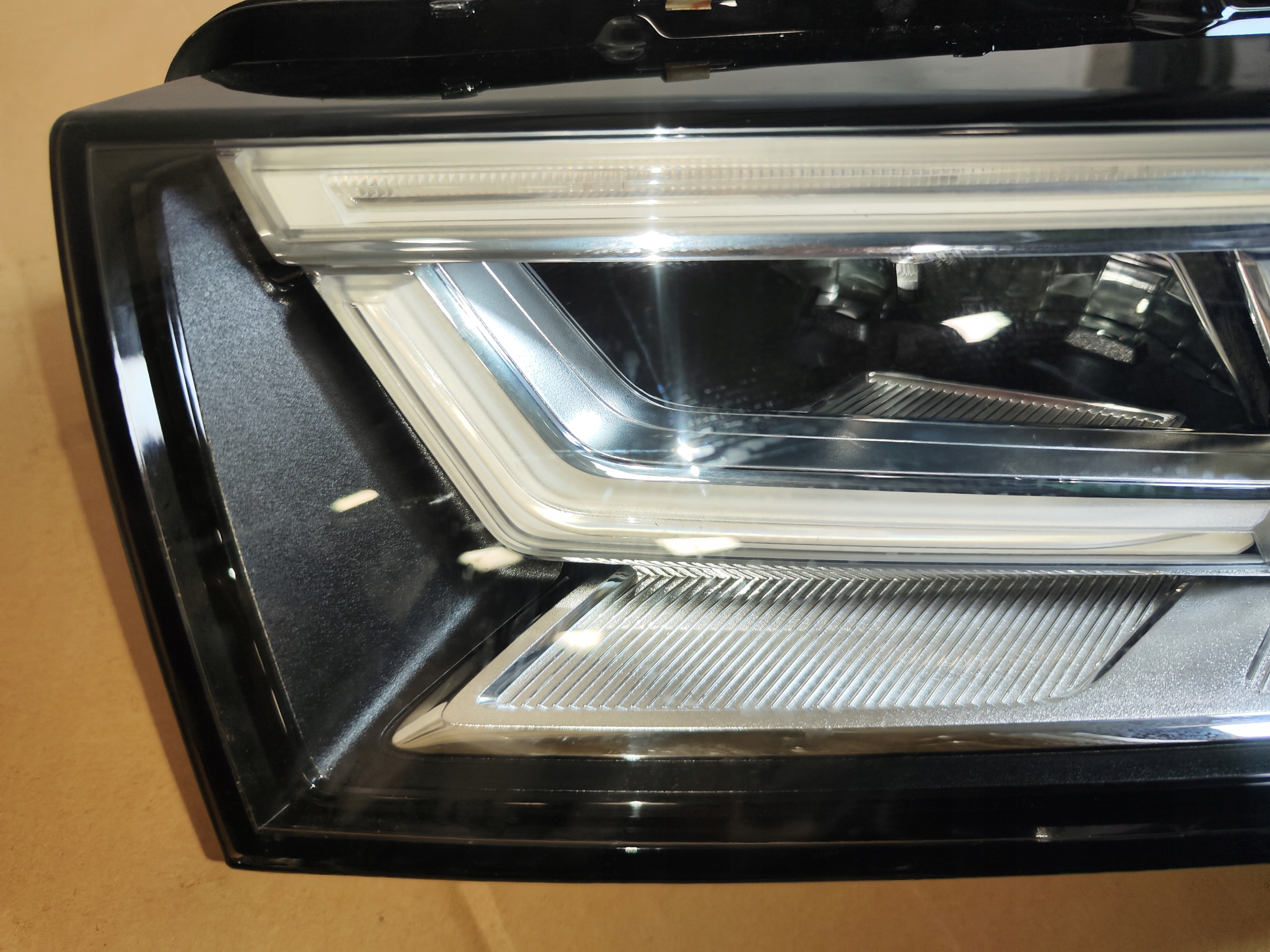 фара левая full led Audi Q5 80A 2017-