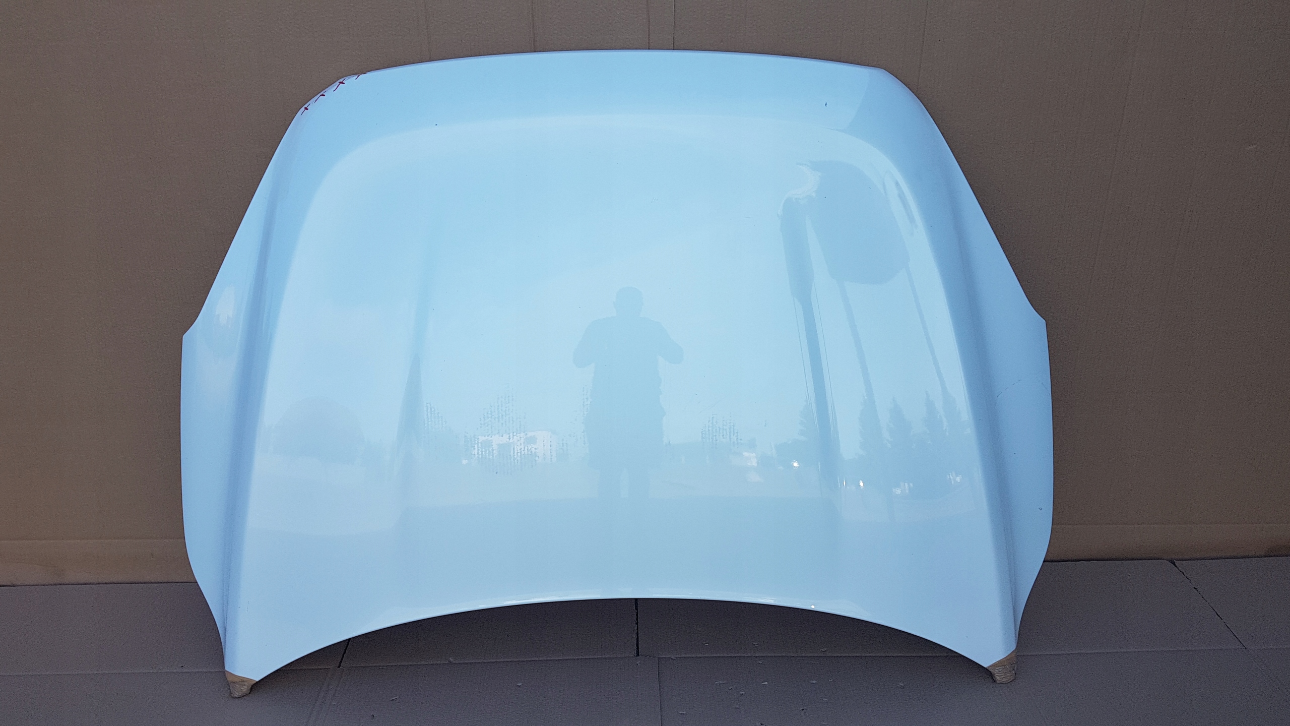 MASKA VOLVO XC60 I LIFT 13- Producent części Volvo OE