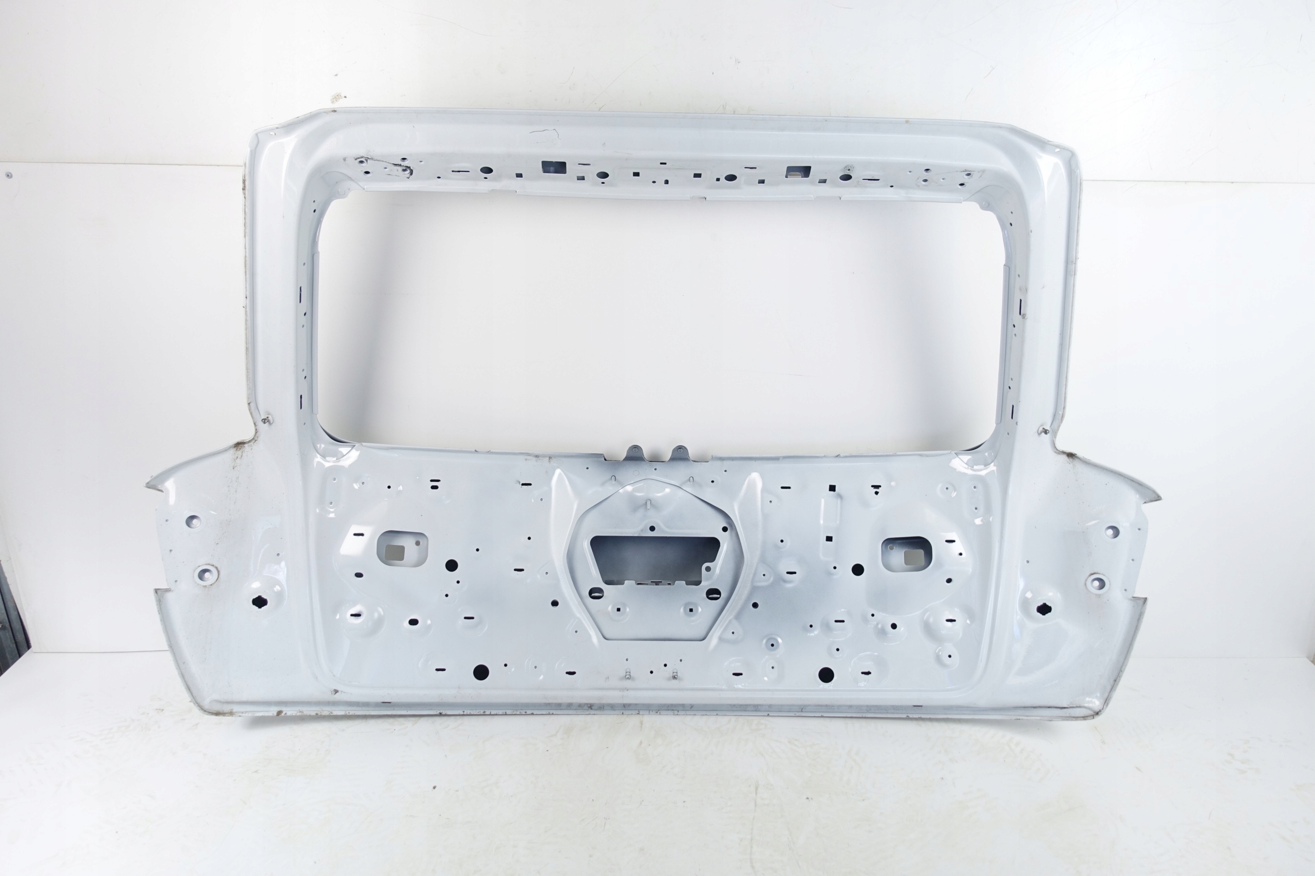 AUDI Q7 4M0 2015- trunk door cover boot rear part
