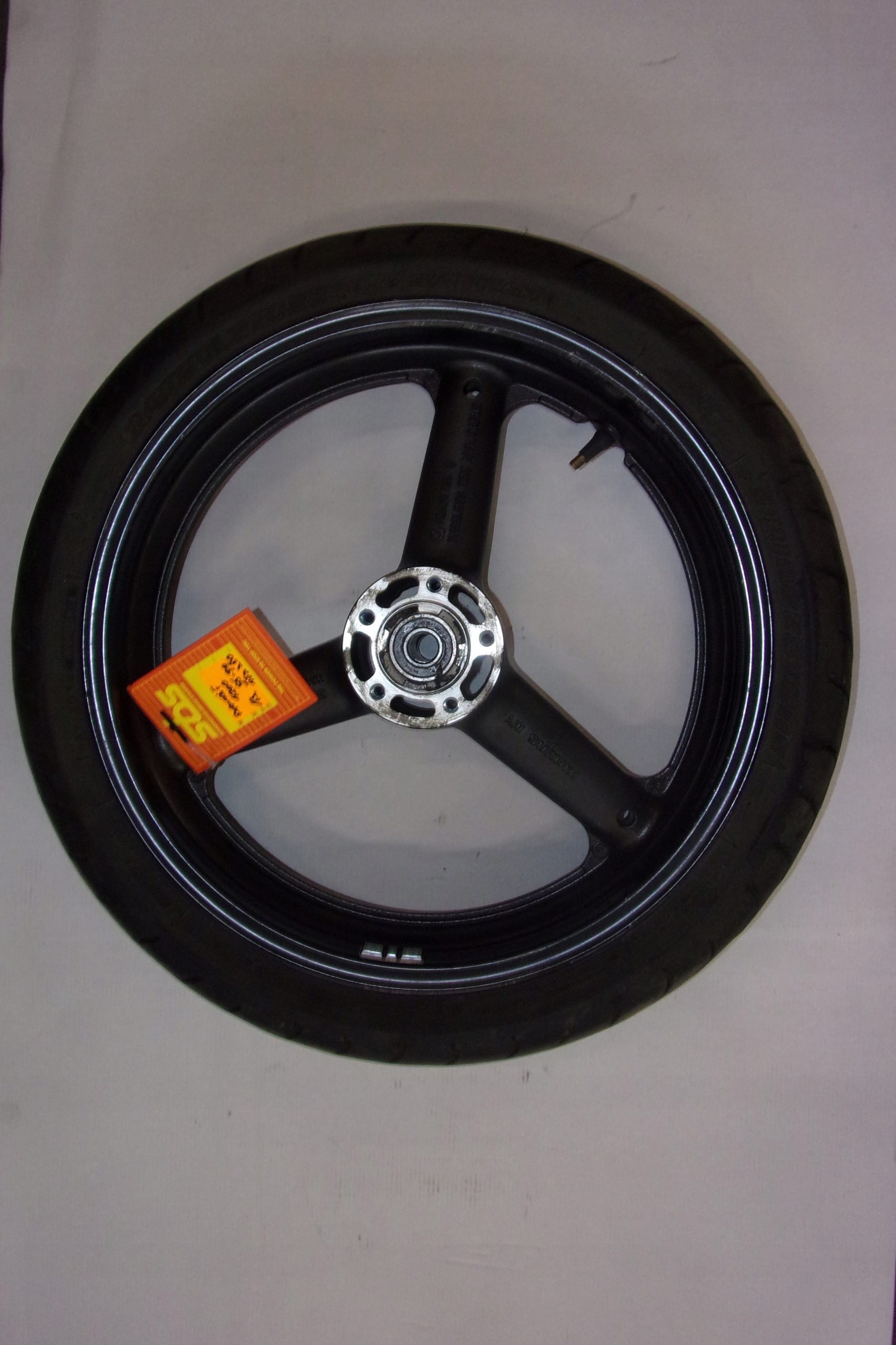 KOŁO FELGA PRZEDNIA SUZUKI BANDIT 1200 GSF 95-99