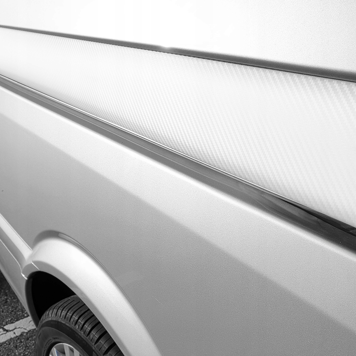 Okleina Biała Na Progi Kokpit Folia Carbon 3D Termoplastyczny Samoprzylepny Kod producenta FC003-150-0050