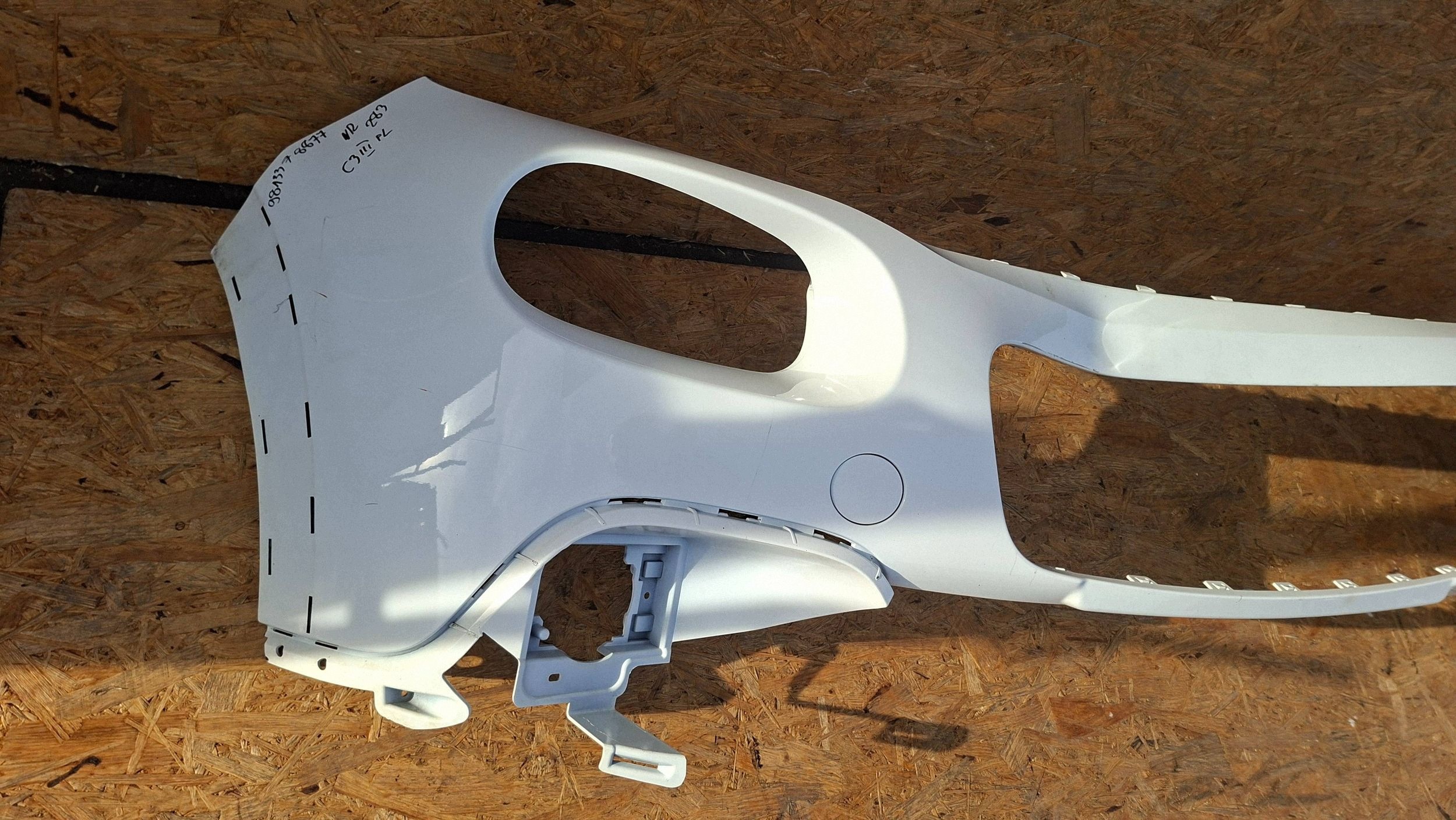 front bumper 9813378877 CITROEN C3 III 2016