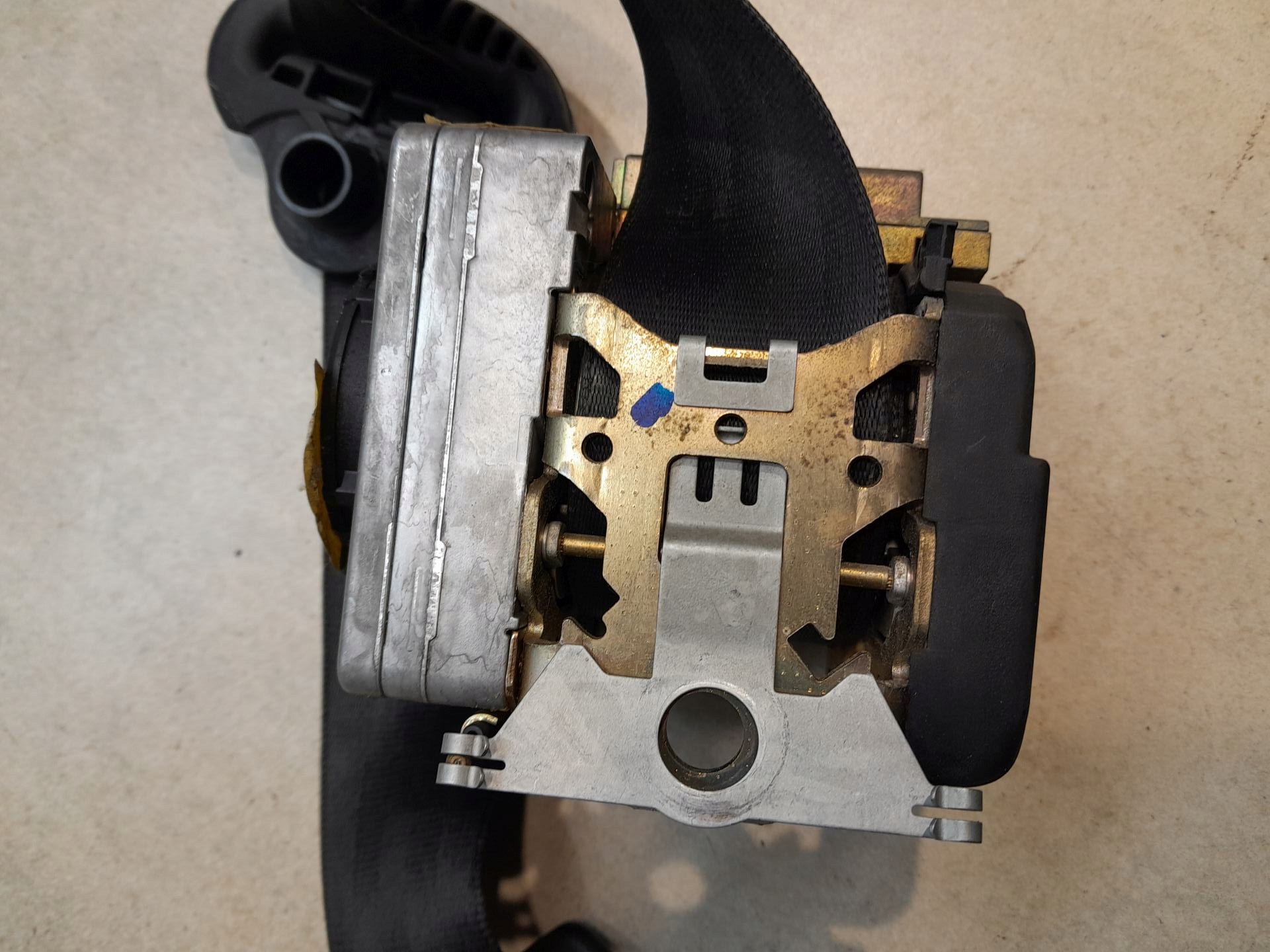 tension belt safety right front OCTAVIA and 1J4857702C