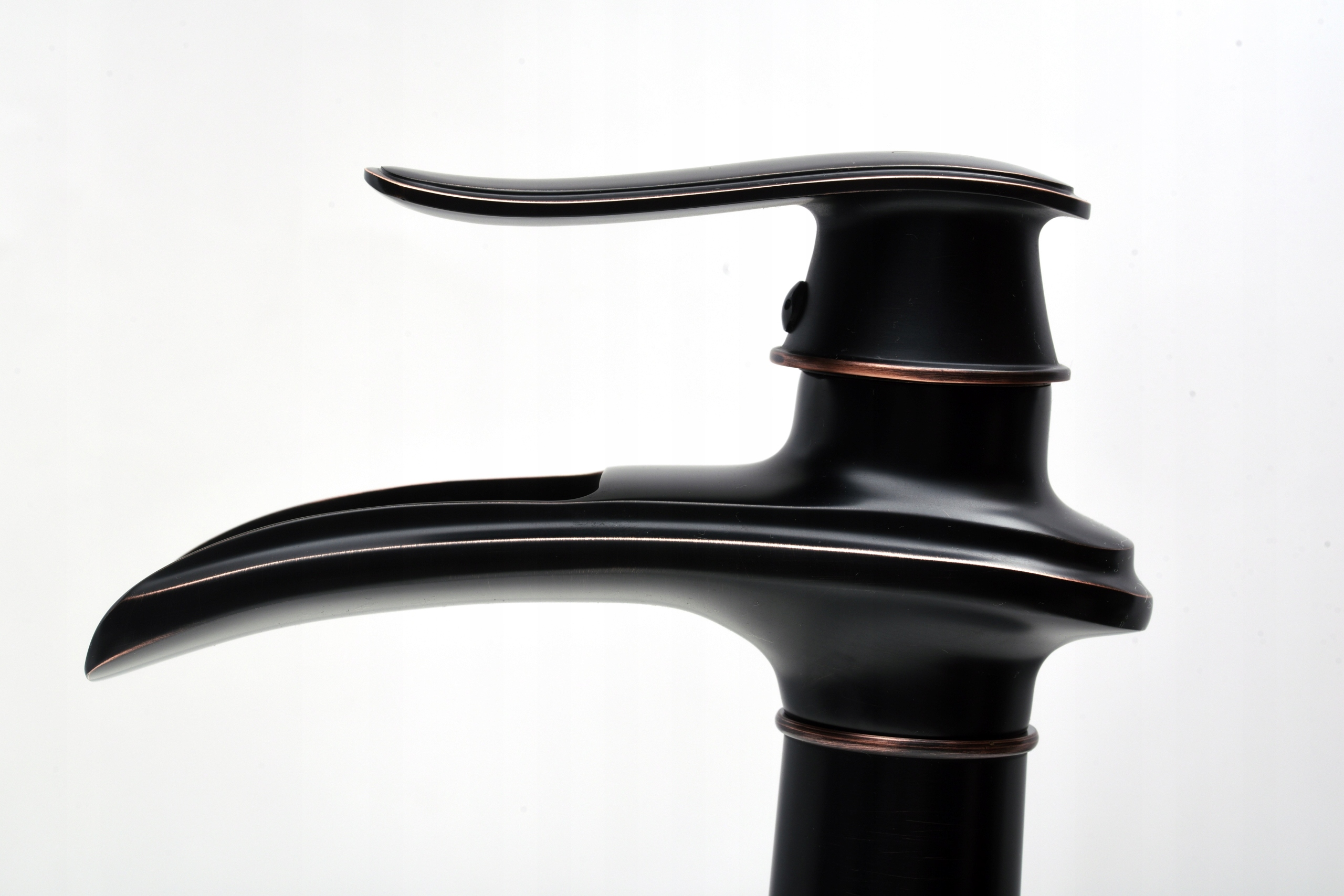 BATERIA UMYWALKOWA STOJĄCA RETRO CZARNA ROYAL Marka Royal Sanitary