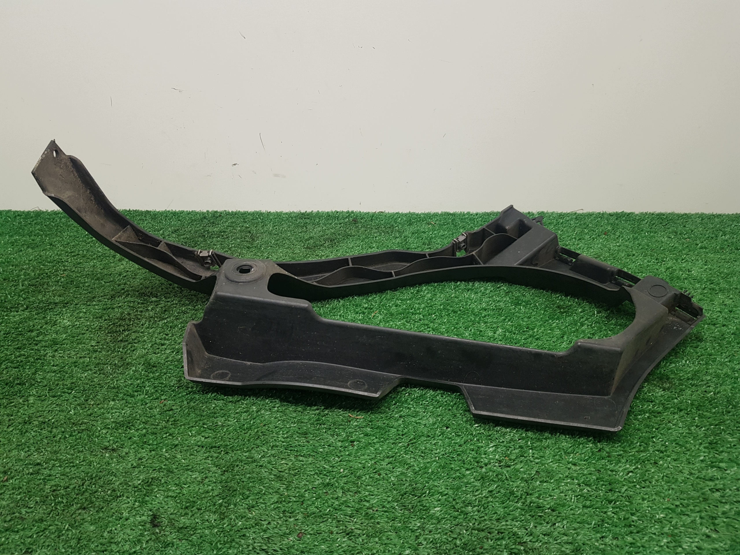 bumper bracket right rear part CITROEN DS-5 9687582880