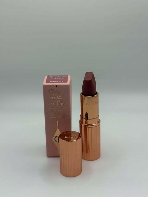Matná rtěnka Charlotte Tilbury Matte Revolution Pillow Talk