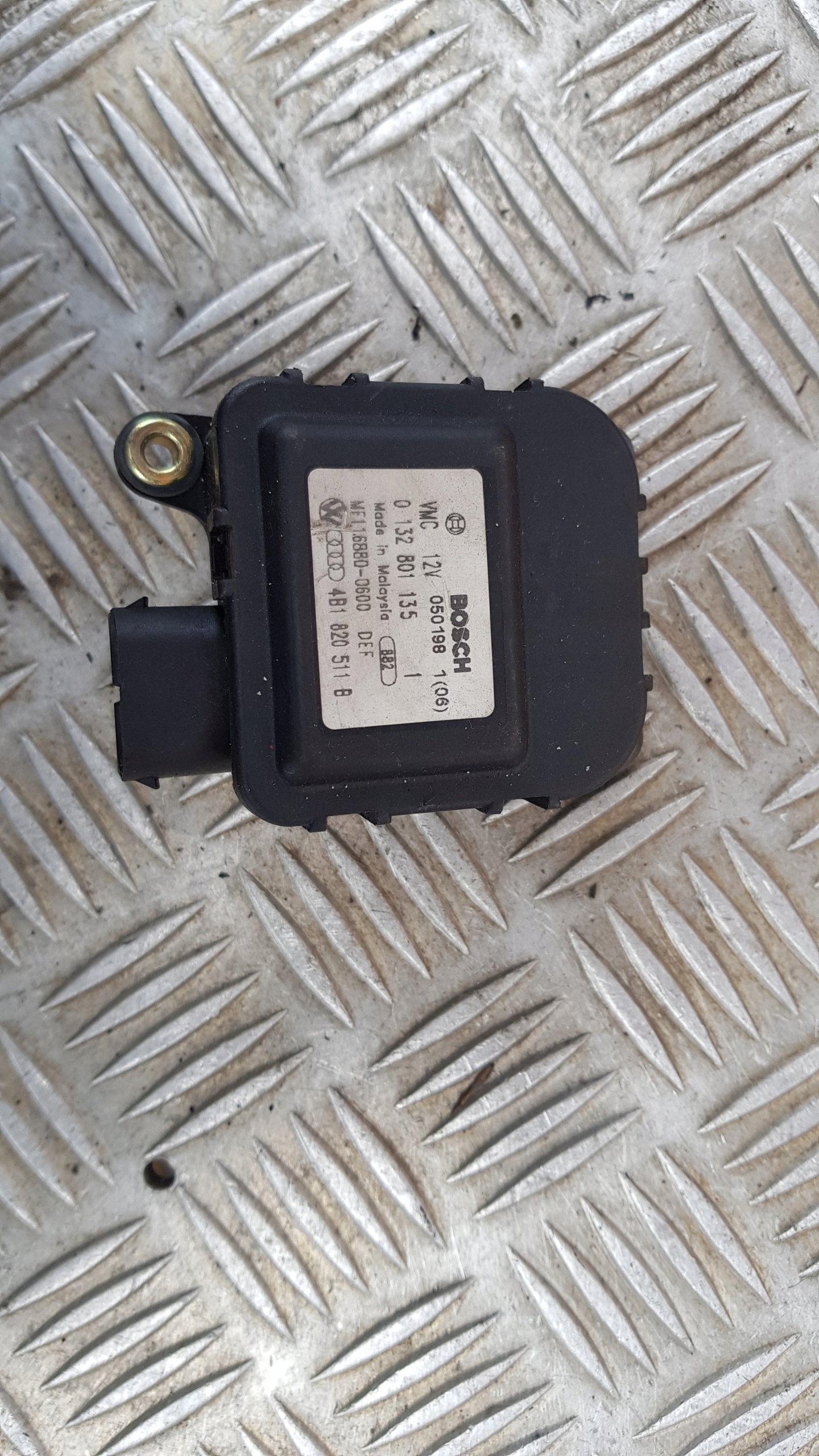 AUDI A6 C5 mini motor NAGZREWNICY 4b1820511b