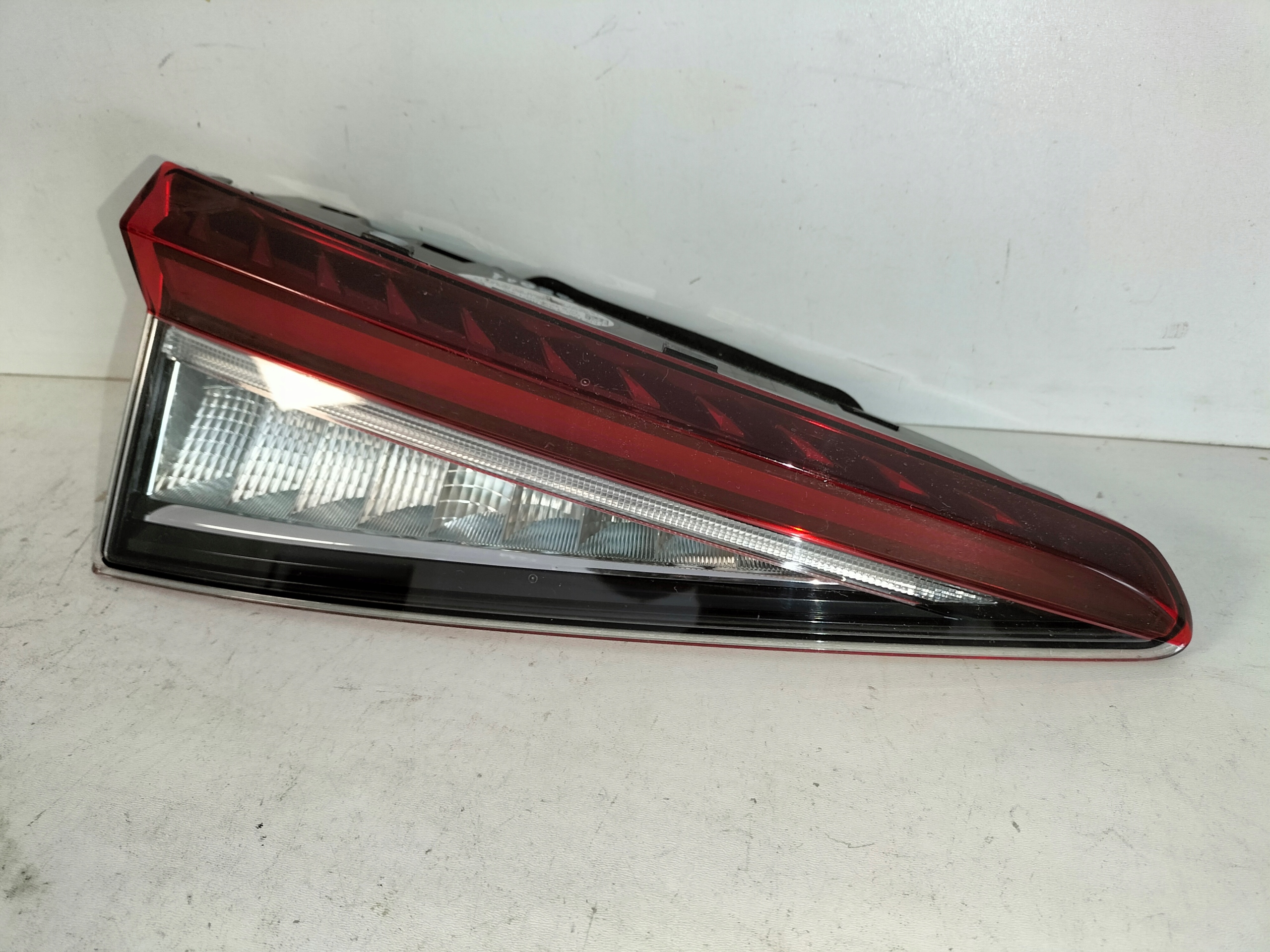 light rear rear part left SKODA ENYAQ 21- LED