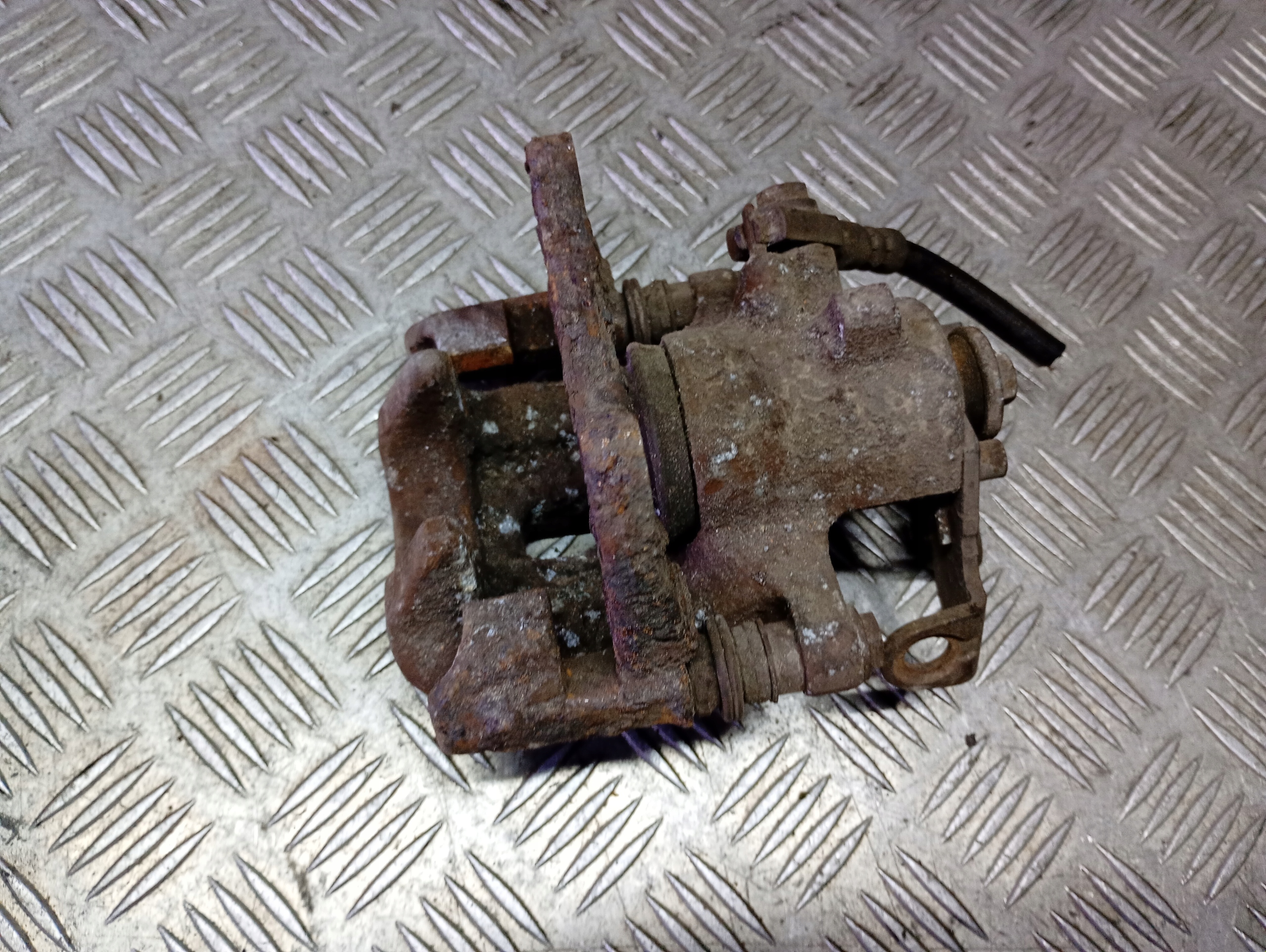 AUDI A4 B6 Bremssattel Bremse Sattel Brems- links oder rechts heck JARZMO
