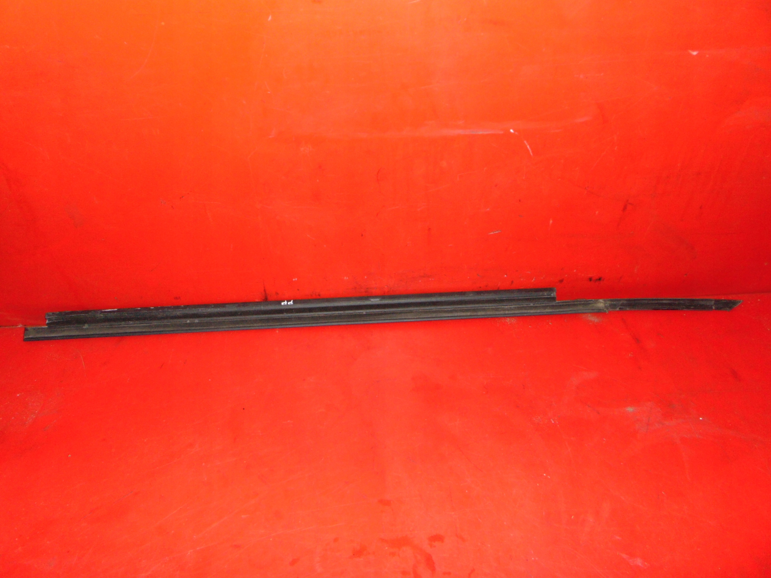 AUDI A5 8F CABRIO moulding dust door right
