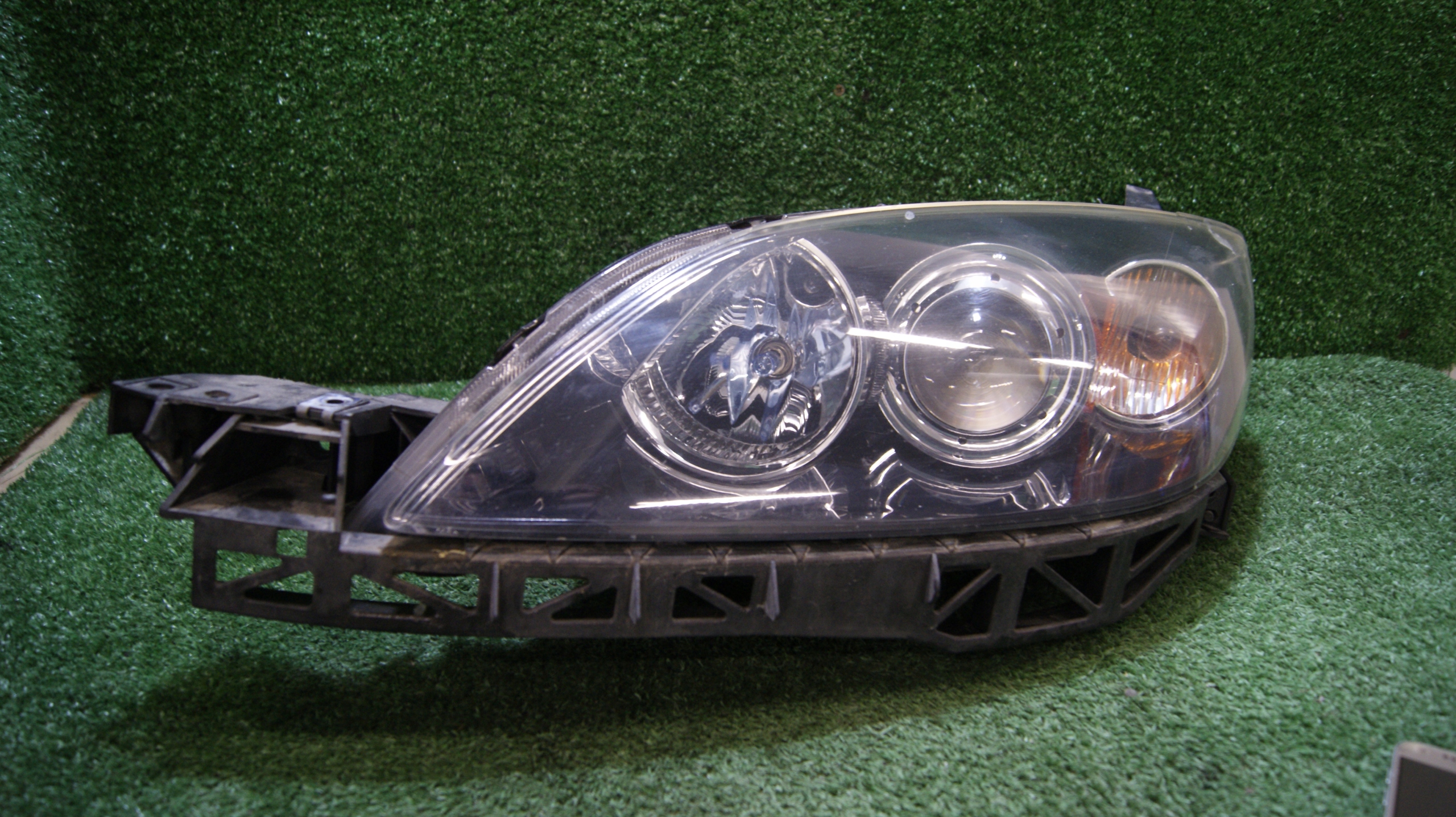 light left front MAZDA 3 Hatchback 5D