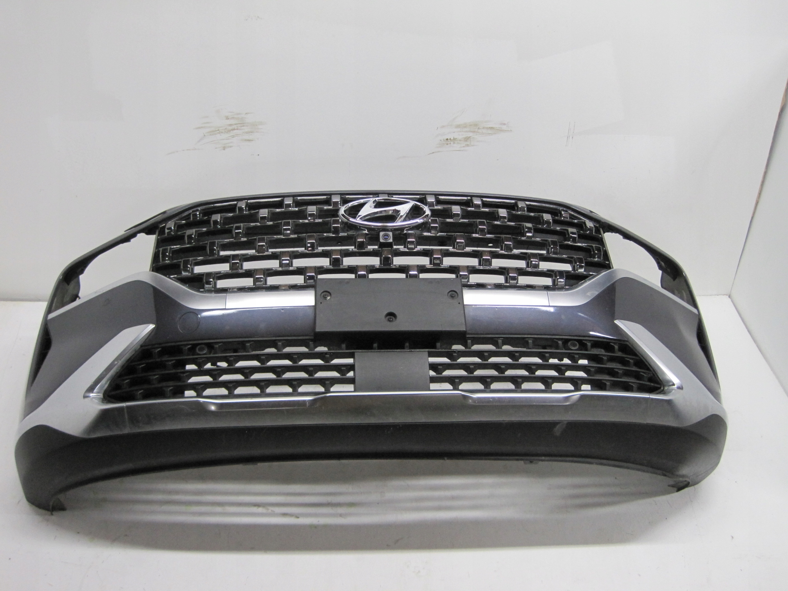 bumper HYUNDAI SANTA FE IV LIFT 20R 4 PDC below RADAR KAMERA front front