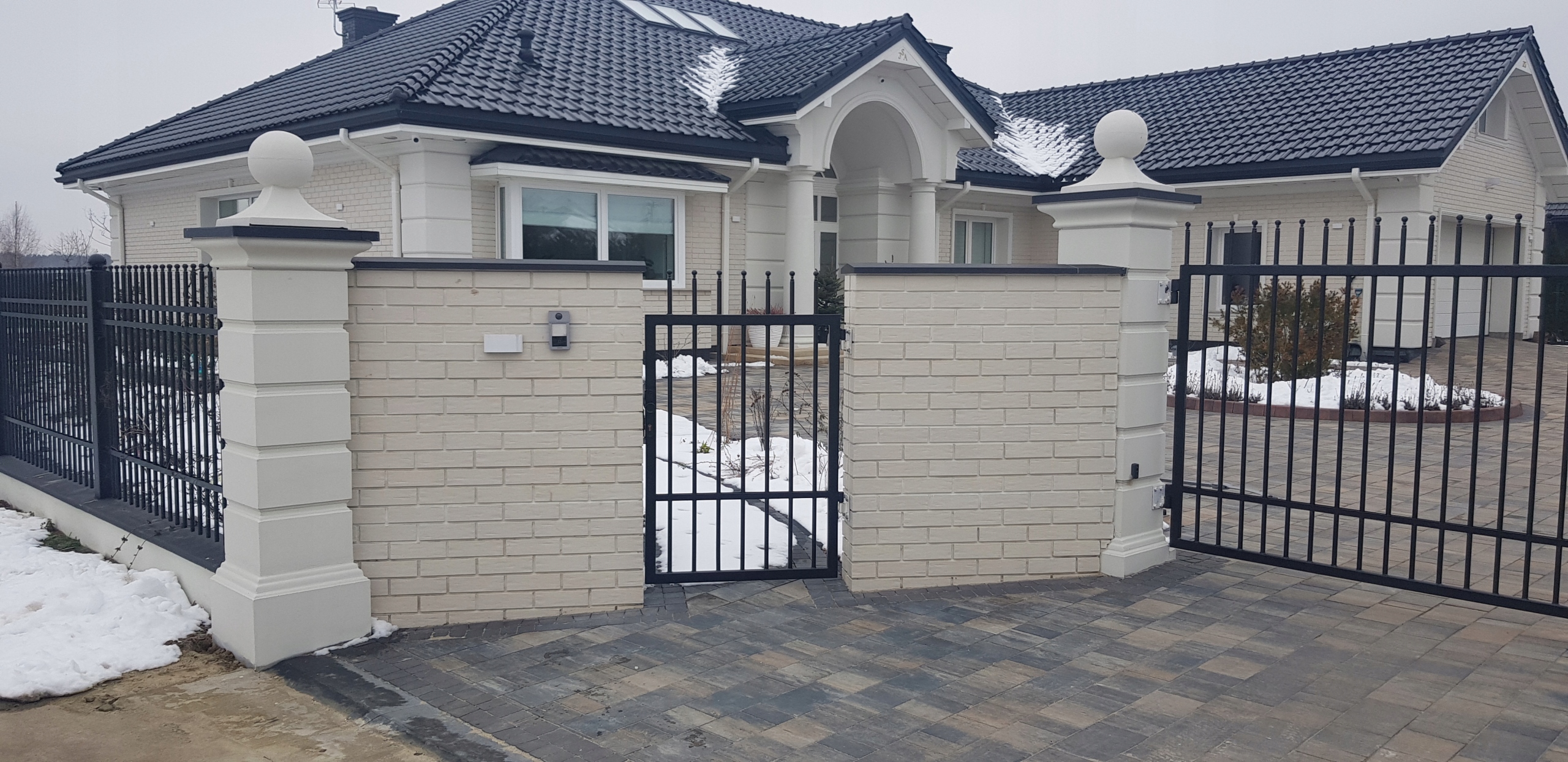 OGRODZENIA DWORKOWE,PRZĘSŁA,MURKI ,BETONOWE Szerokość elementu 40 cm