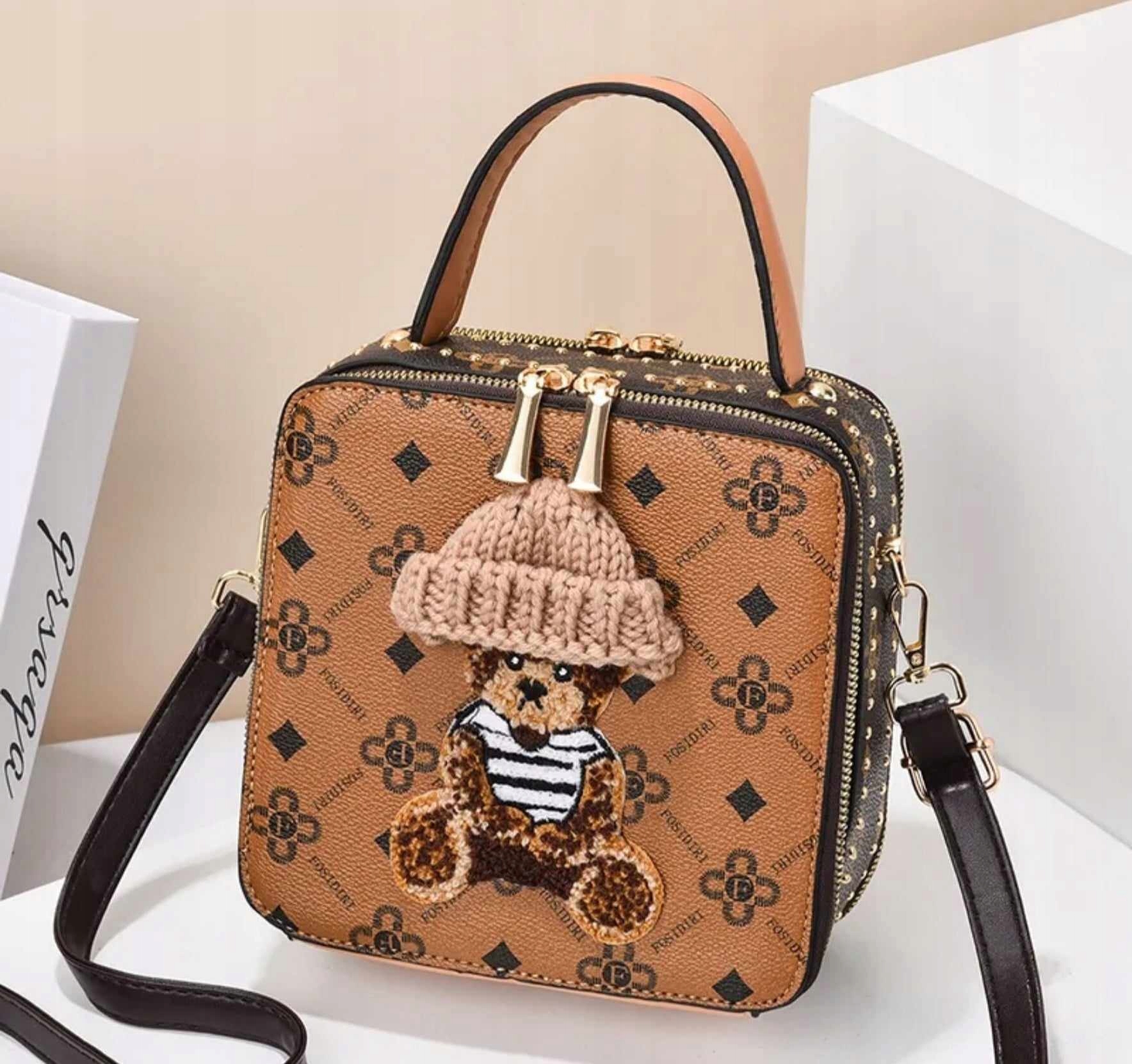 TORBA TOREBKA DAMSKA LISTONOSZKA KUFEREK NA RAMIĘ MAŁA TEDDY BEAR MIŚ KOLOR Model 2810