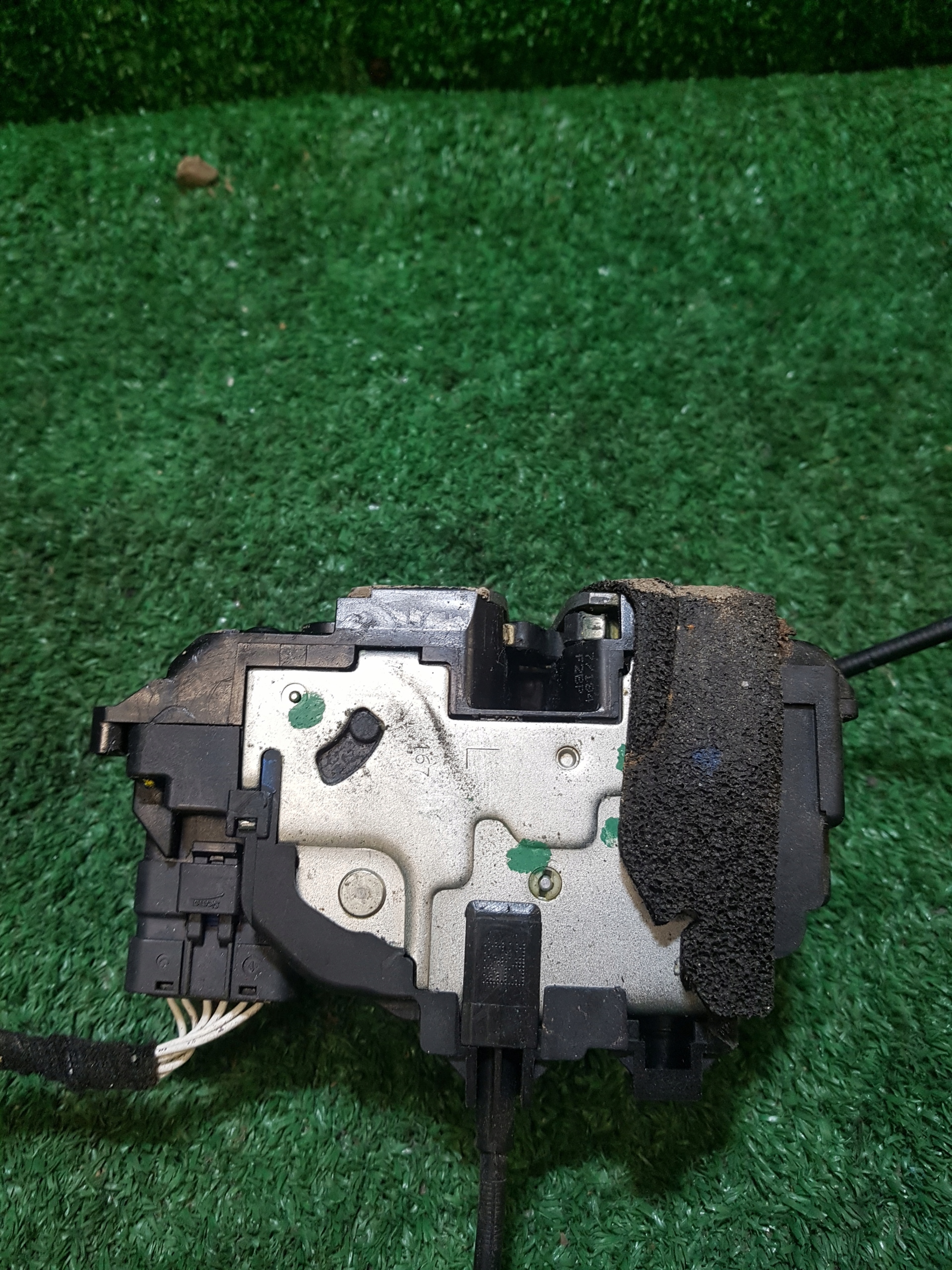 lock door left rear part rear RENAULT LAGUNA 3 6 PIN