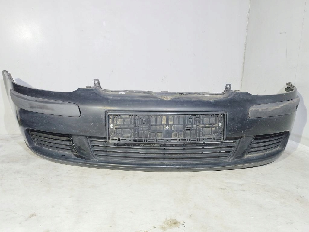 VW Golf V 5 nárazník předek přední