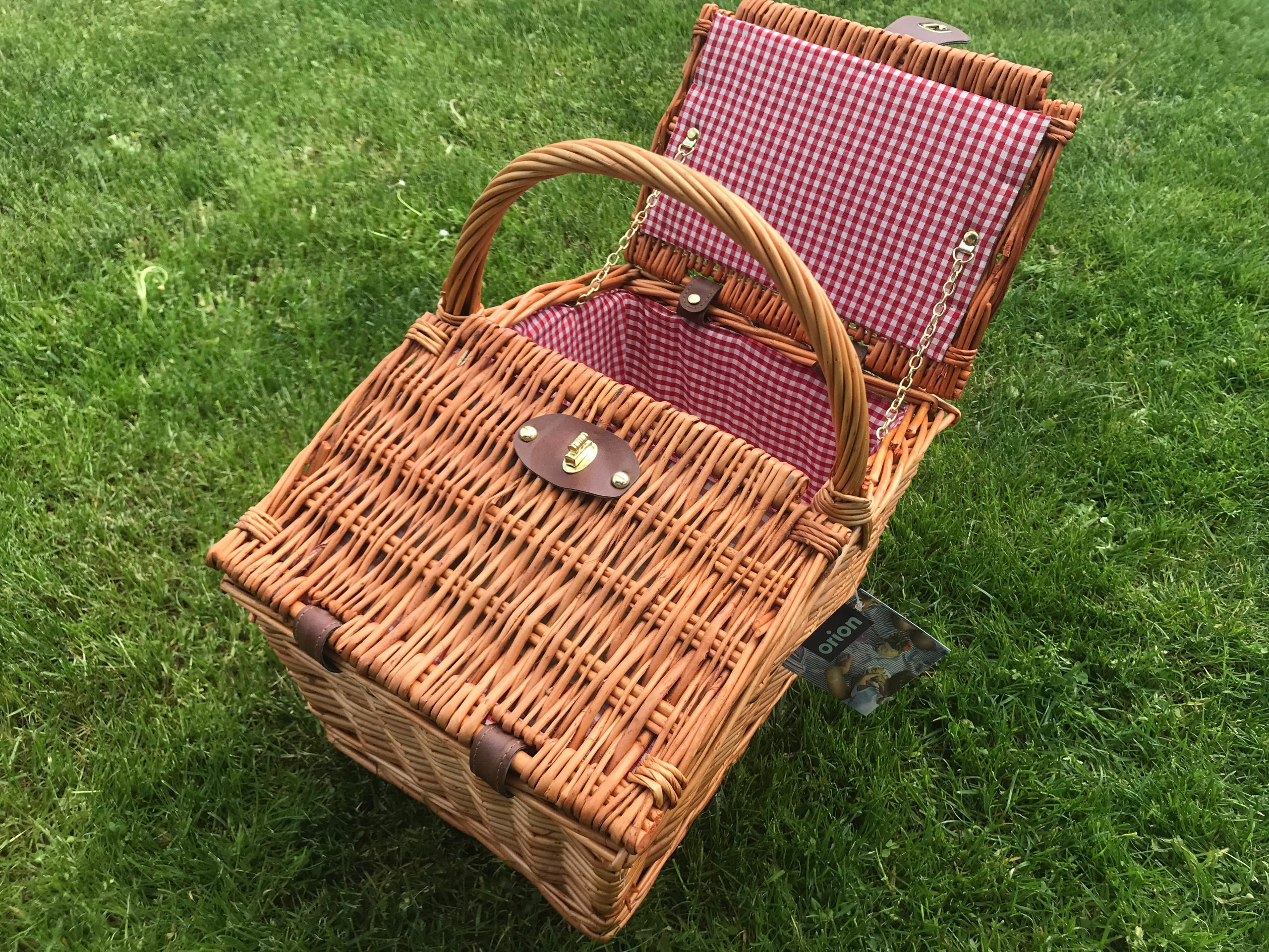 KOSZYK PIKNIKOWY ZAMYKANY WIKLINOWY kosz NA PIKNIK OLDMAN 40x29x39cm UCHWYT Kolor odcienie brązowego