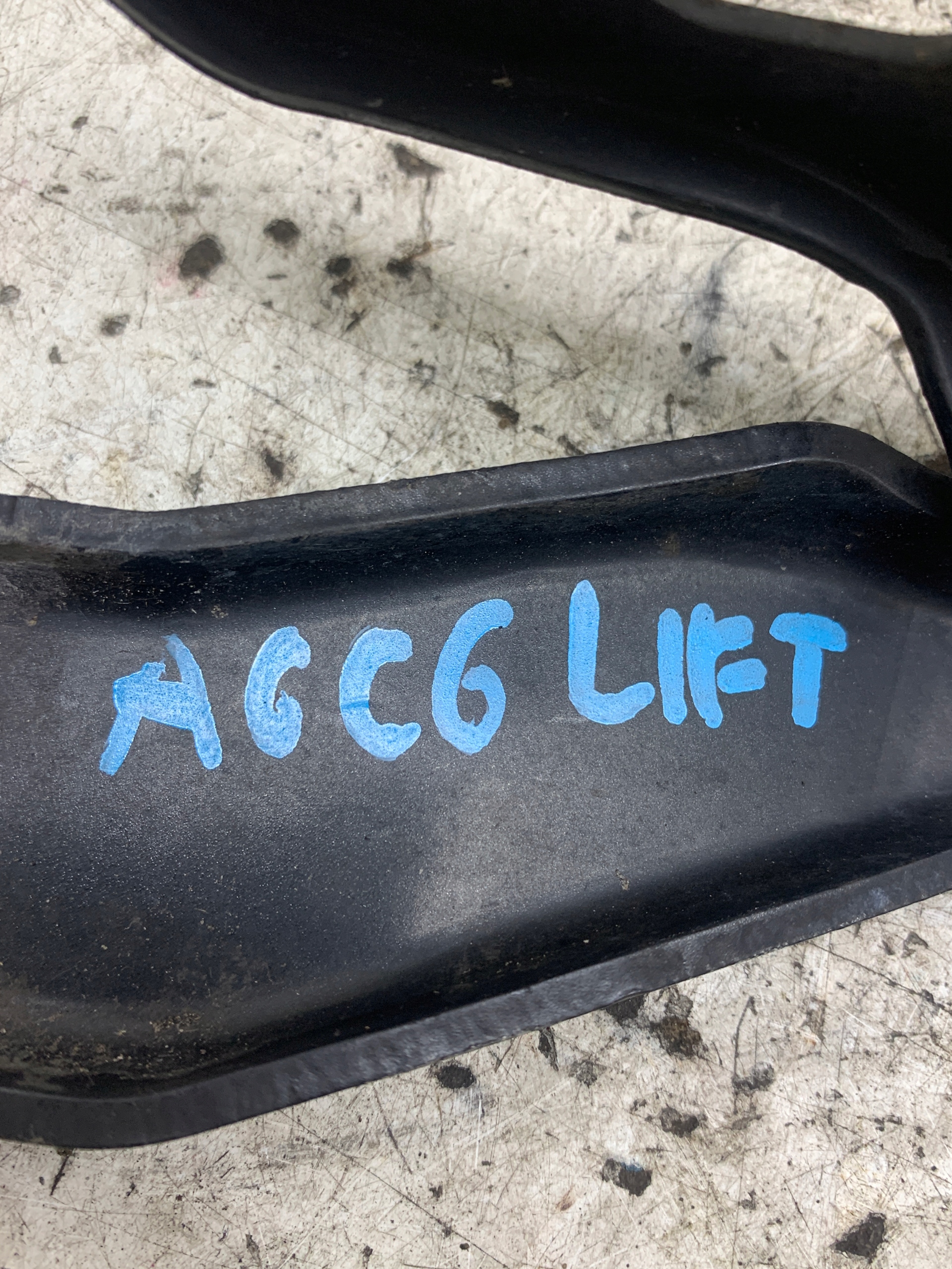hinge bonnets L/P 4F0823301 4F0823302 AUDI A6 C6 LIFT (2004-2011) LZ9Y KPL