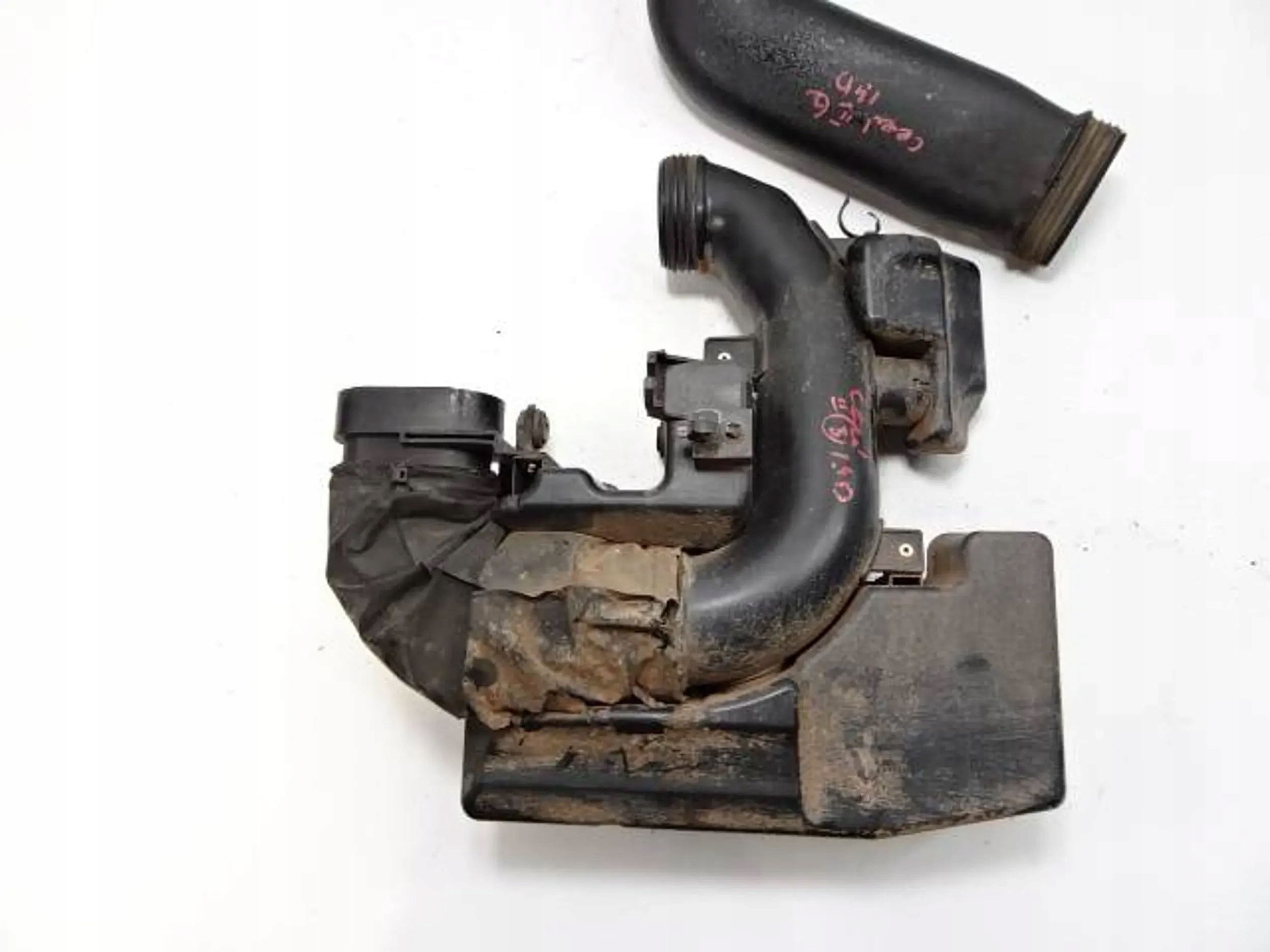 Резонатор воздуха KIA Ceed II 1.4 CRDI