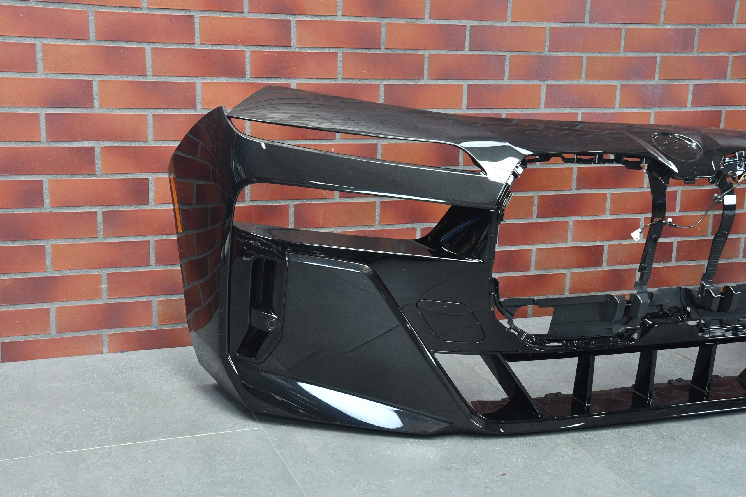 bumper front front BMW 7 G70 m-packet USA dismantling 475