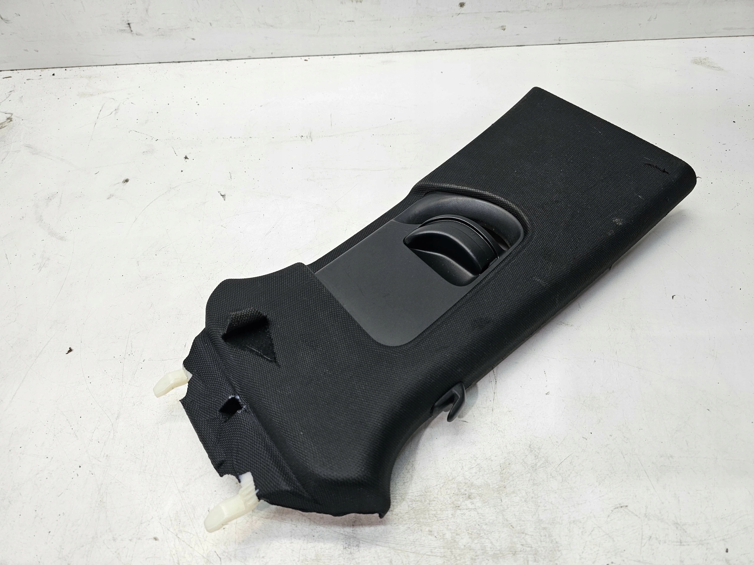 cover SLUPKA B left AUDI Q3 8U 8U0867243**2**