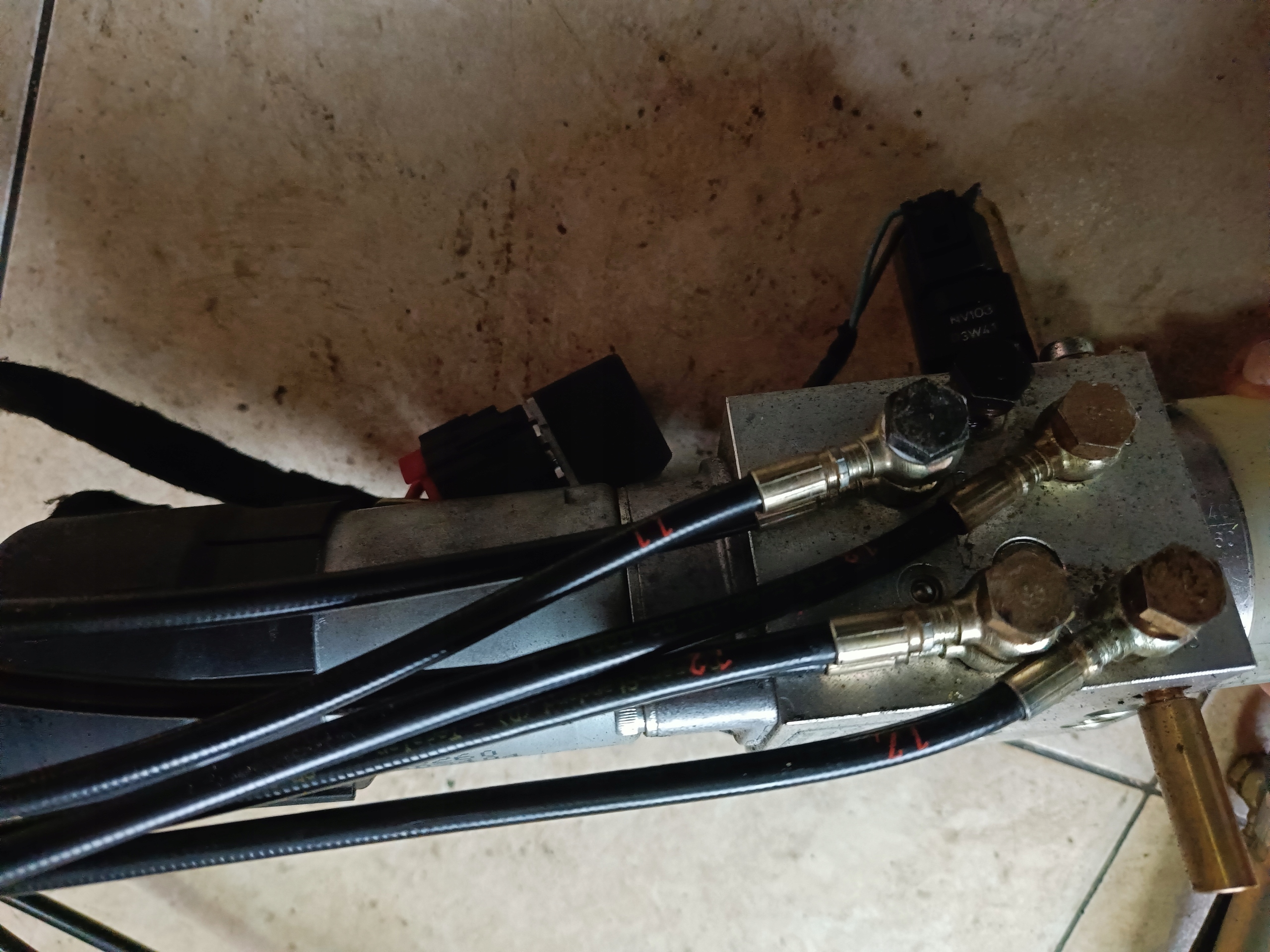 PEUGEOT 206CC POMPA DACHU 11788420340 Producent części Peugeot OE