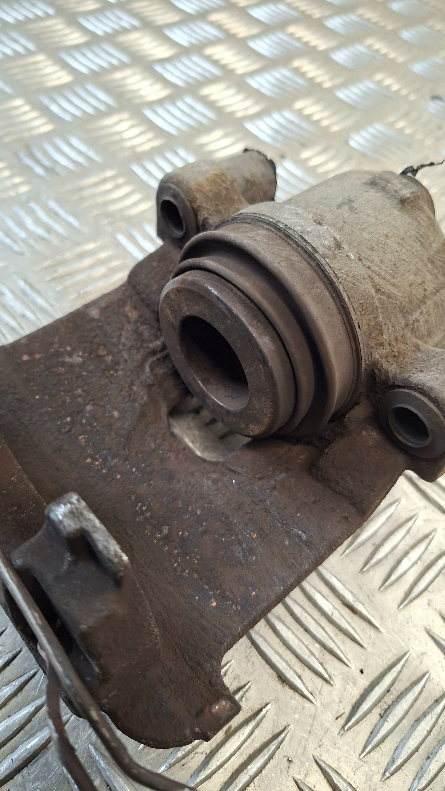 caliper brake right front OPEL ASTRA K 1.6CDTI
