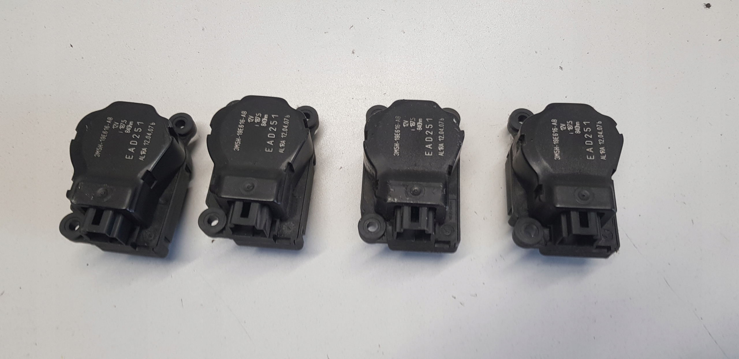 FORD MONDEO FOCUS Micro moteur Bloc de chauffage complet 3M5H19E616