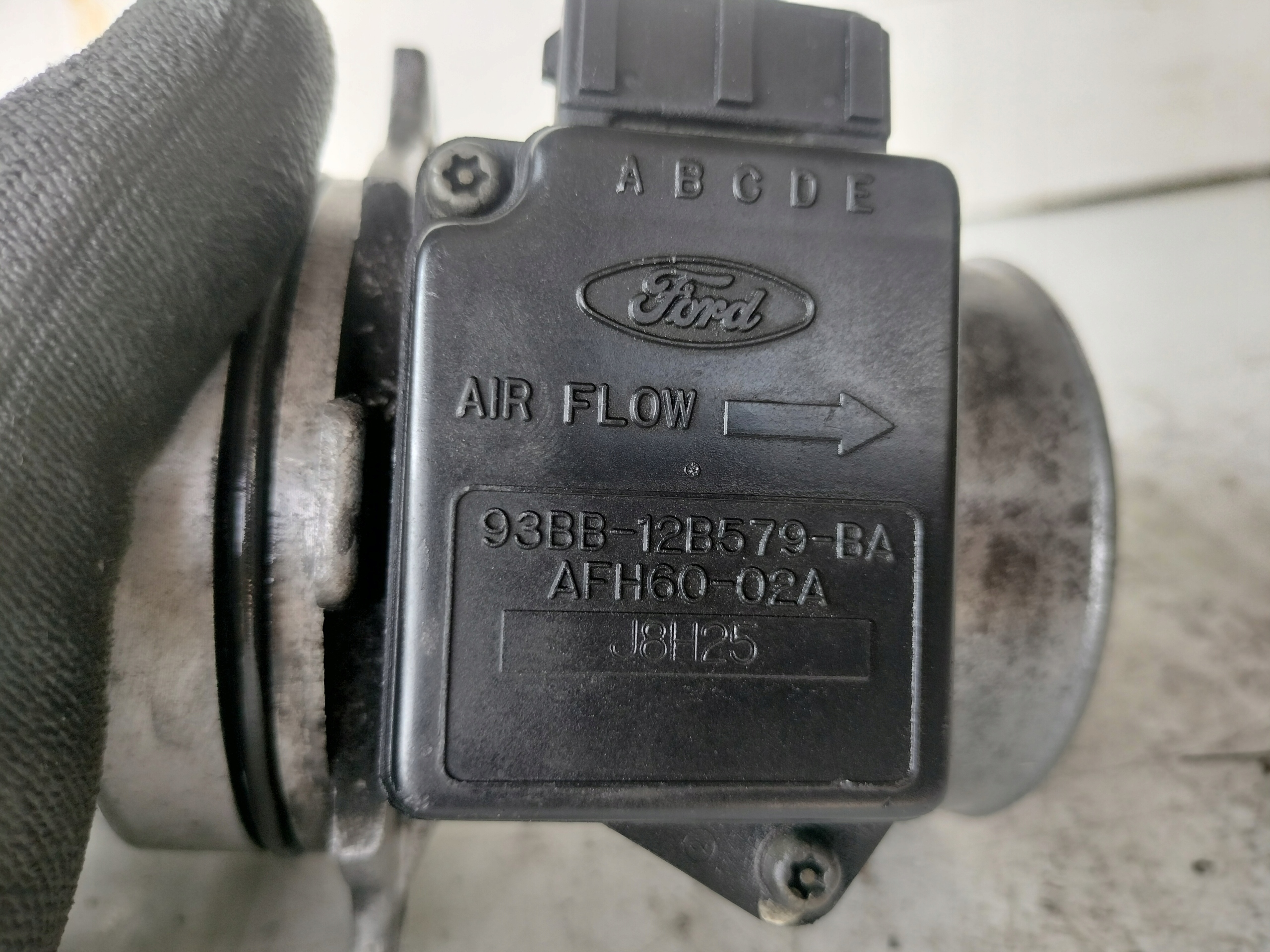 FORD MONDEO MK2 1.8 flow meter 93BB12B579BA