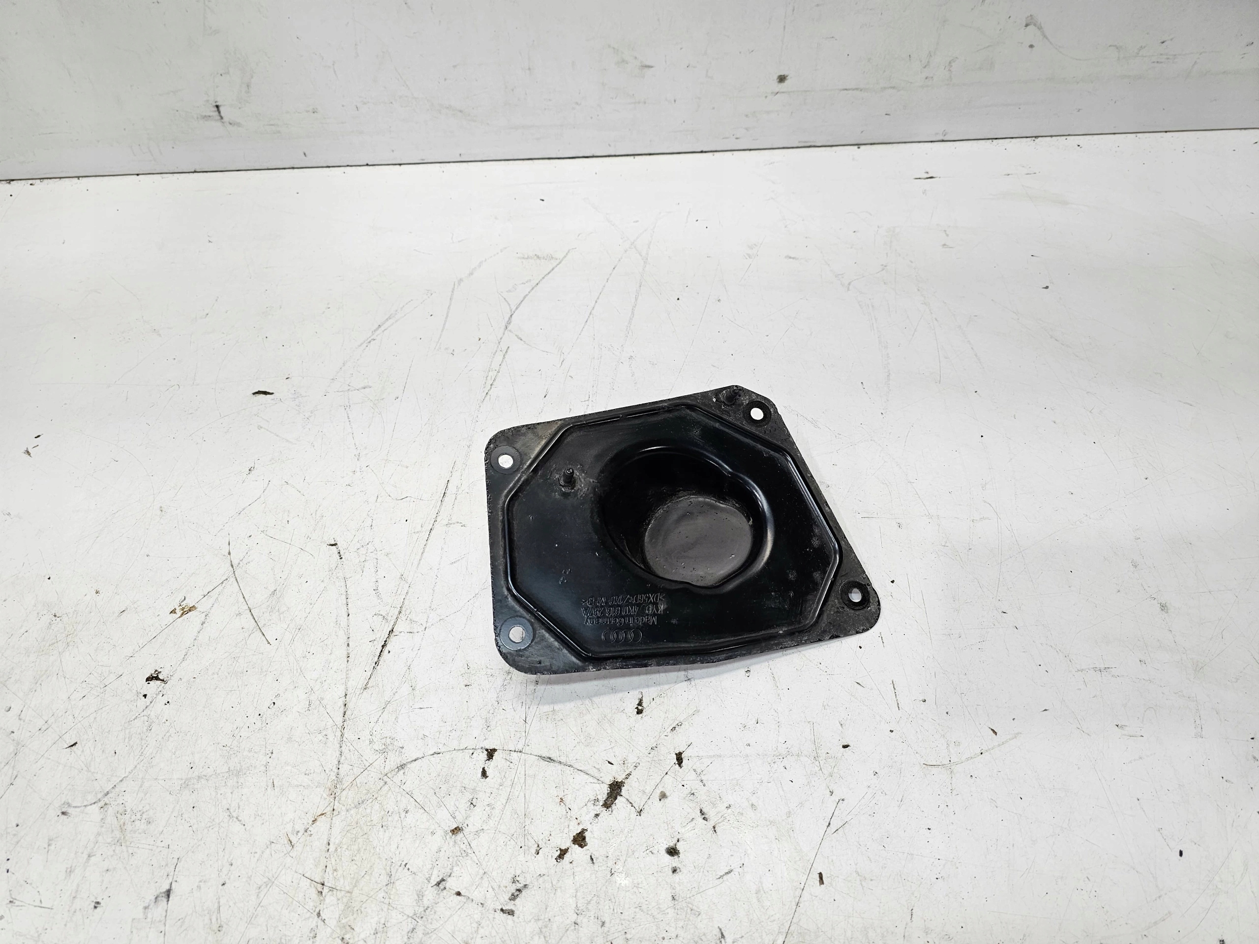cover rear chassis left AUDI A6 C8 4K08616287A