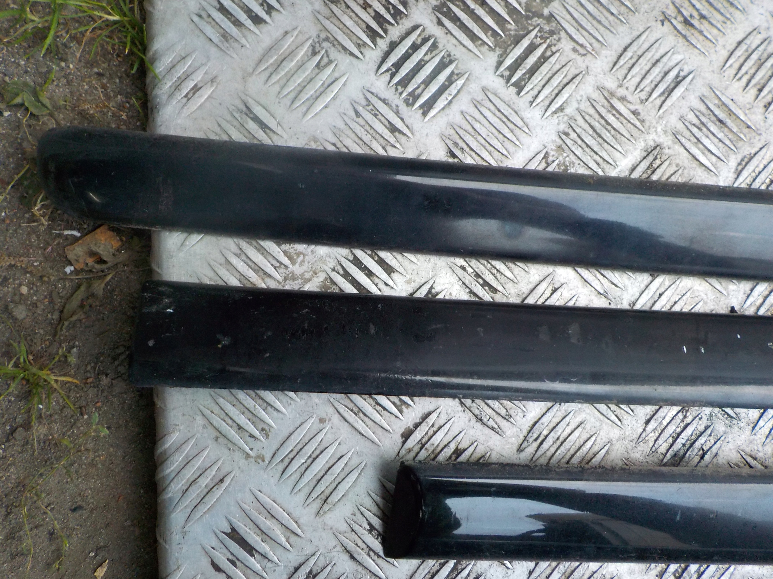 MERCEDES ML W163 moulding door right front black
