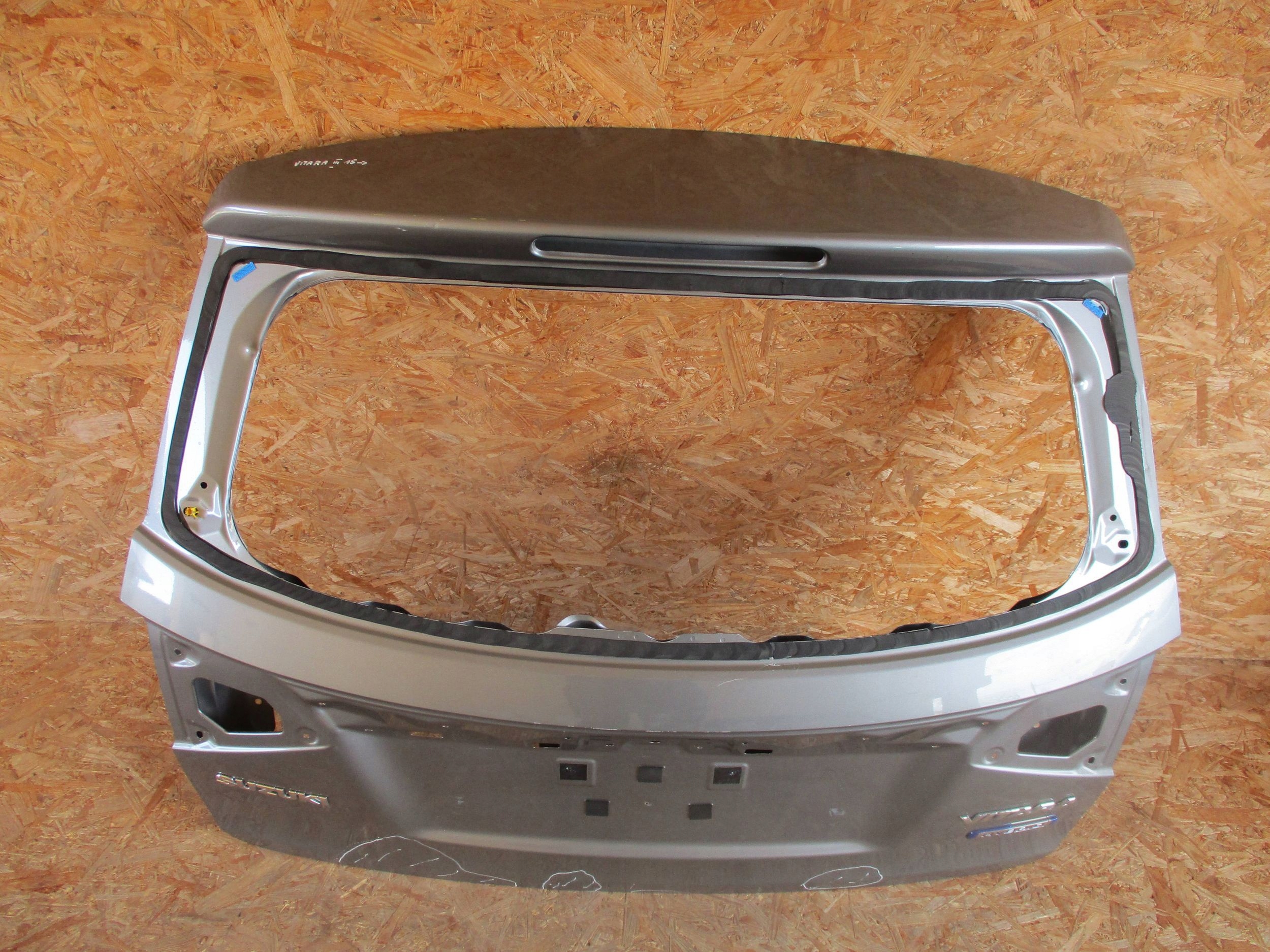 boot door rear SUZUKI VITARA III 15