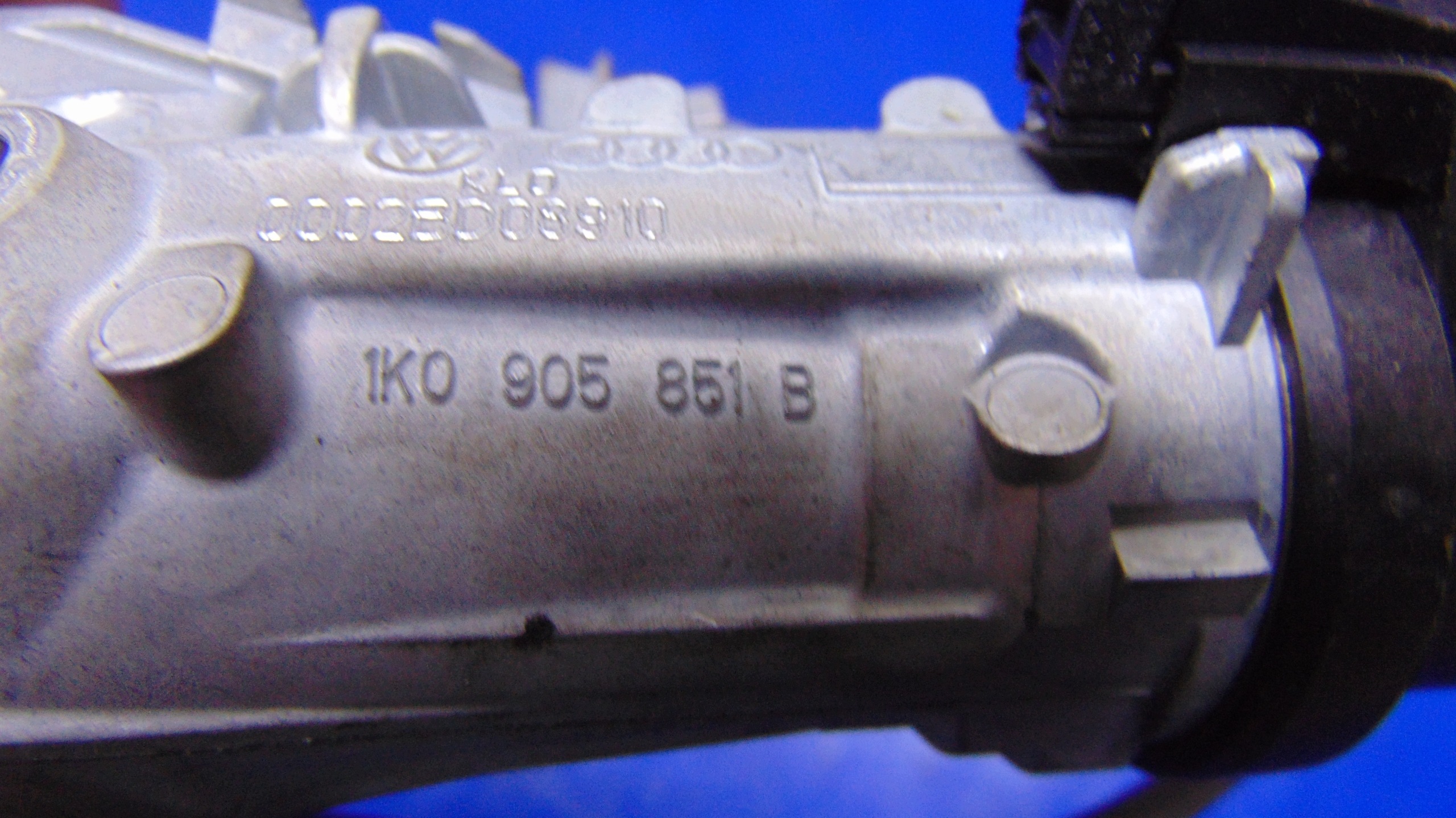 ignition key VW TIGUAN and 5N PASSAT B7 GOLF VI 08-12 year