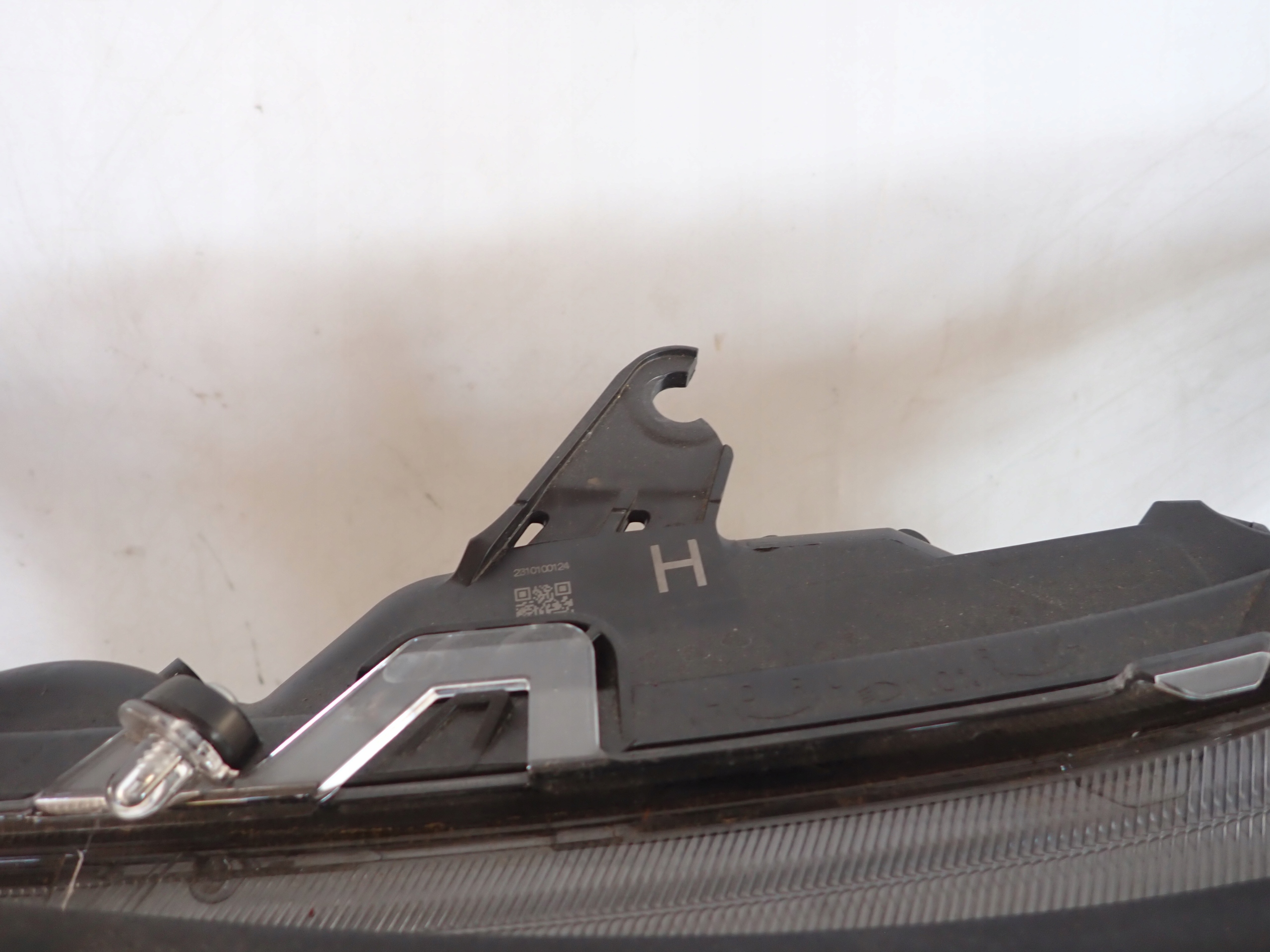 TOYOTA RAV4 V LIFT 22- light left front front FULL LED
