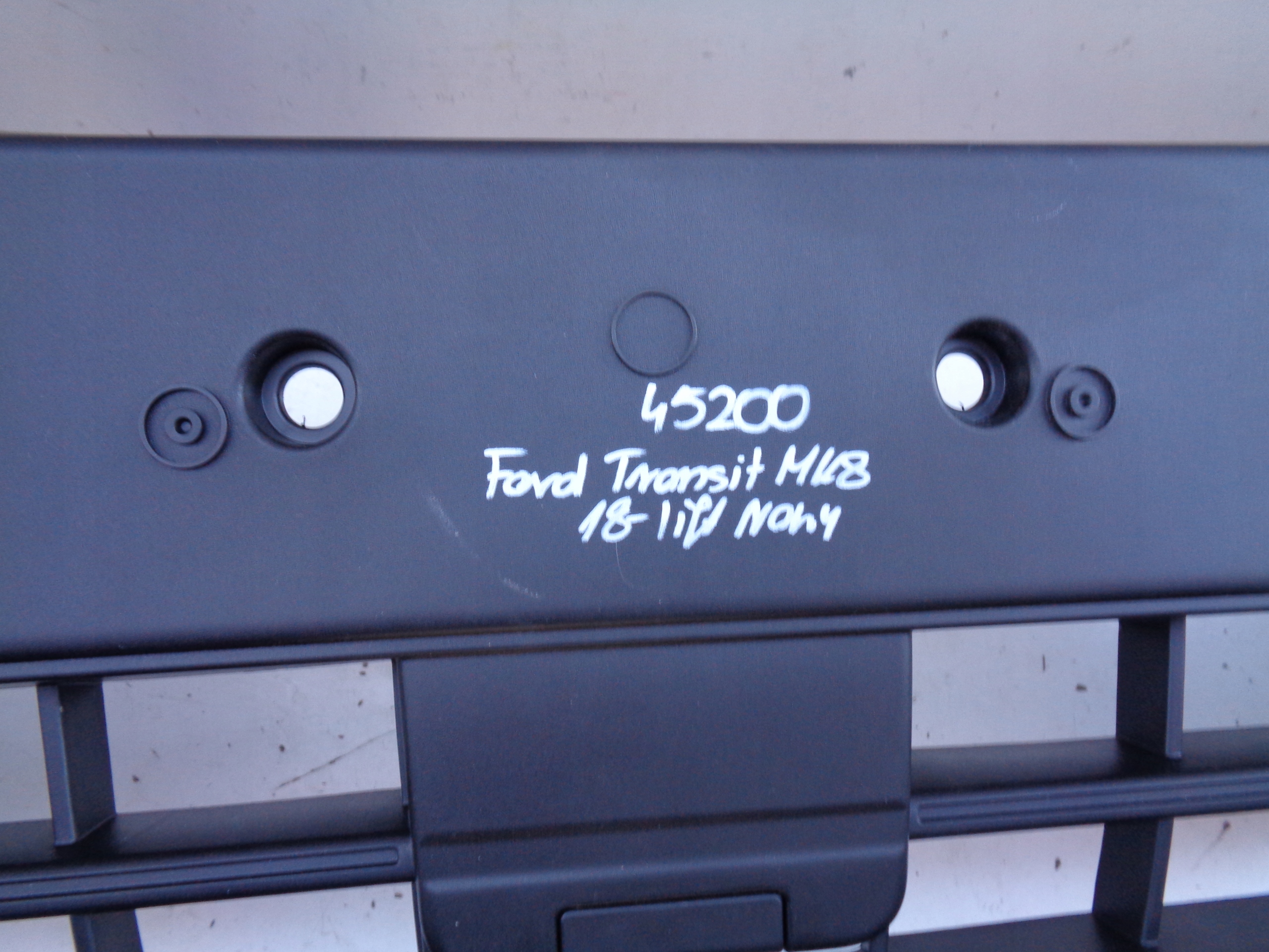 neu Frontstoßstange FORD TRANSIT MK8 18- LIFT NR 45200