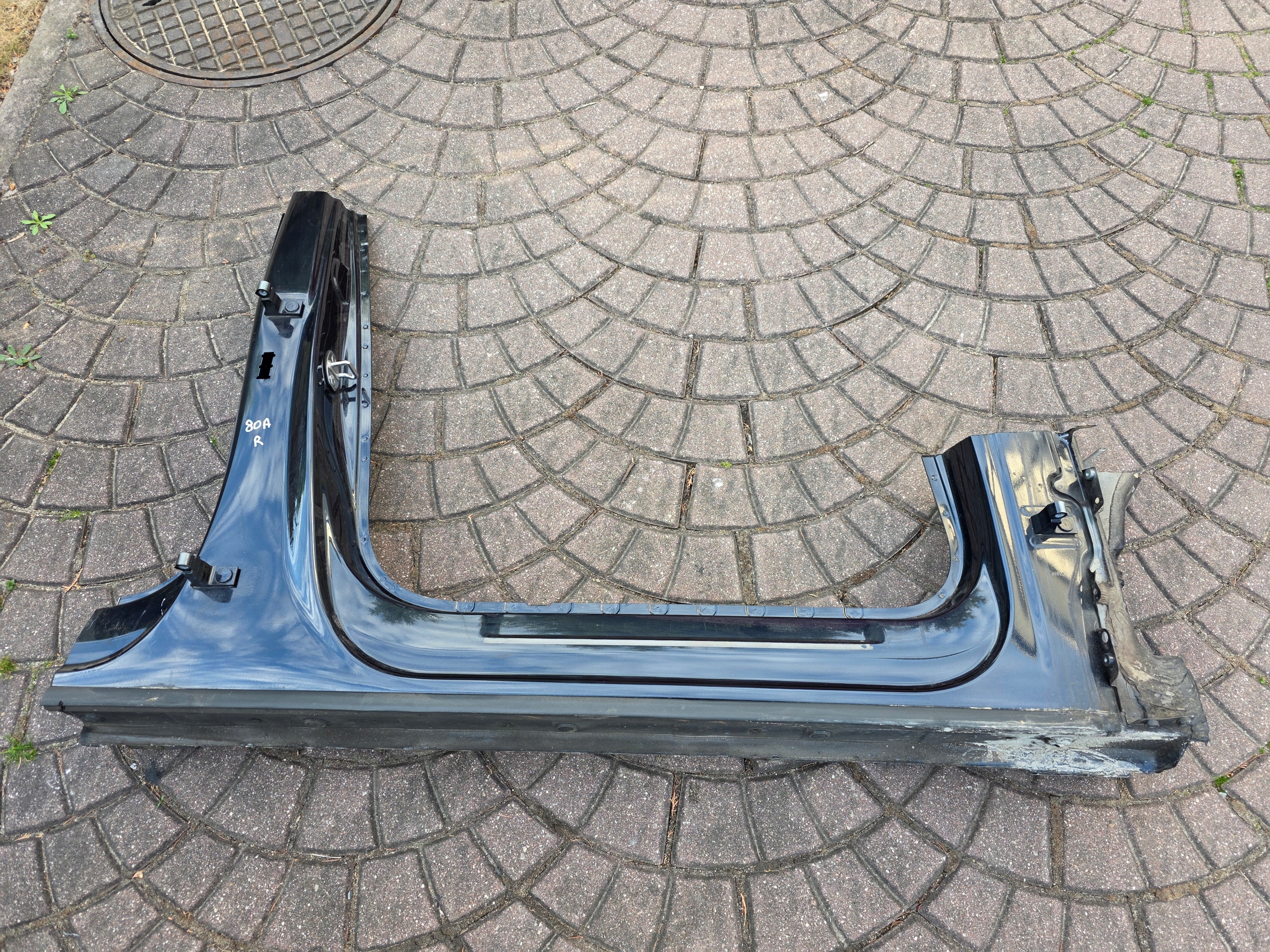 threshold right pillar A B AUDI Q5 80A FY II