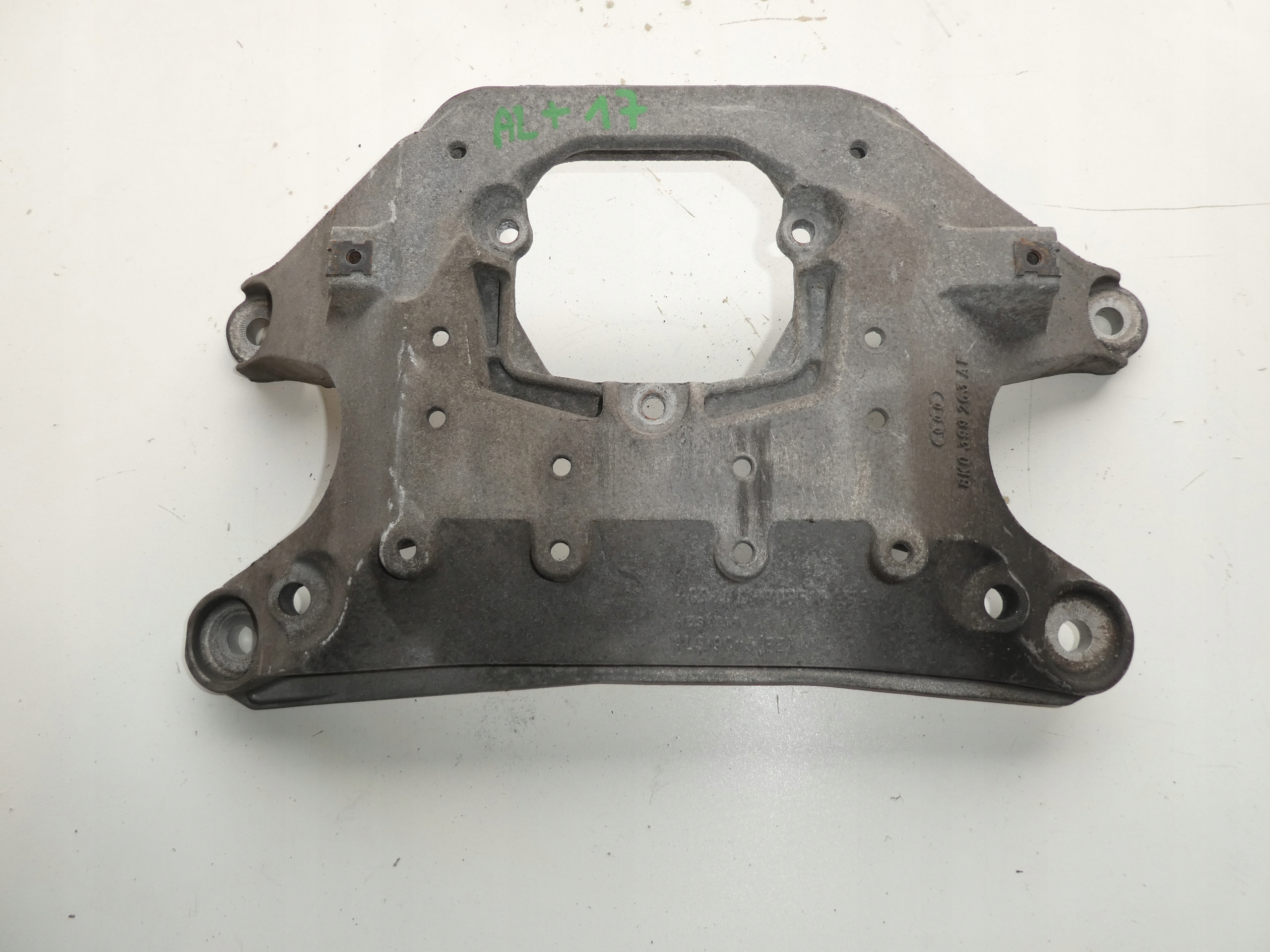 AUDI A4 B8 A5 SUPPORTO CAMBIO INGRANAGGI 8K0399263AF