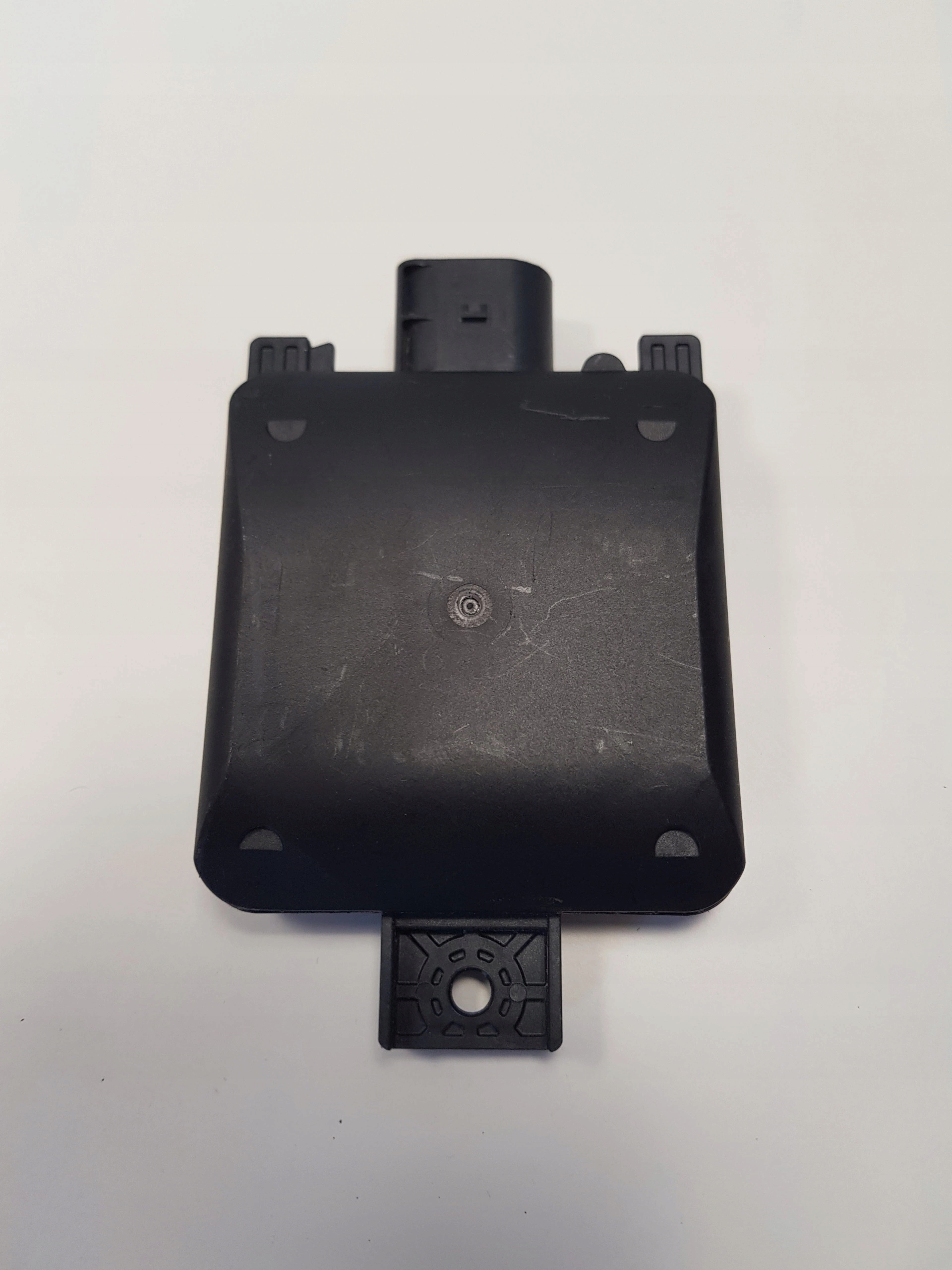 VW PASSAT B8 ARTEON ASYSTENT PASA RUCHU 2Q0907686E