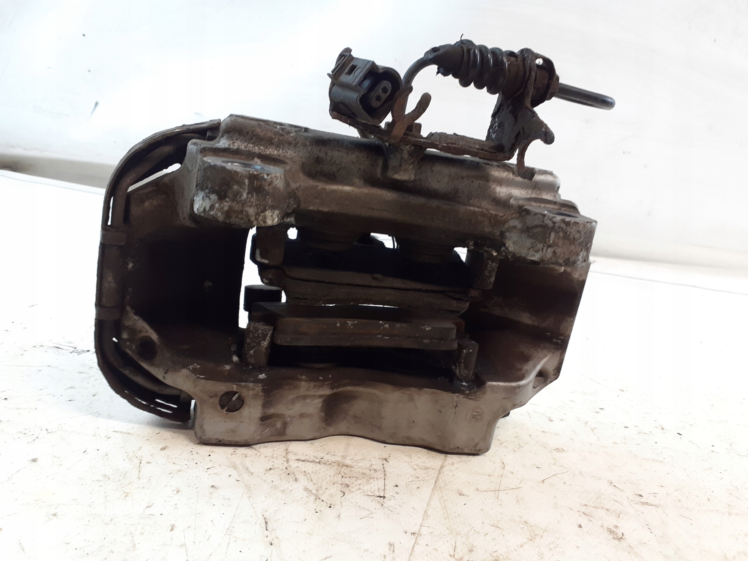 caliper brake rear part right CAYENNE 20.7673.04