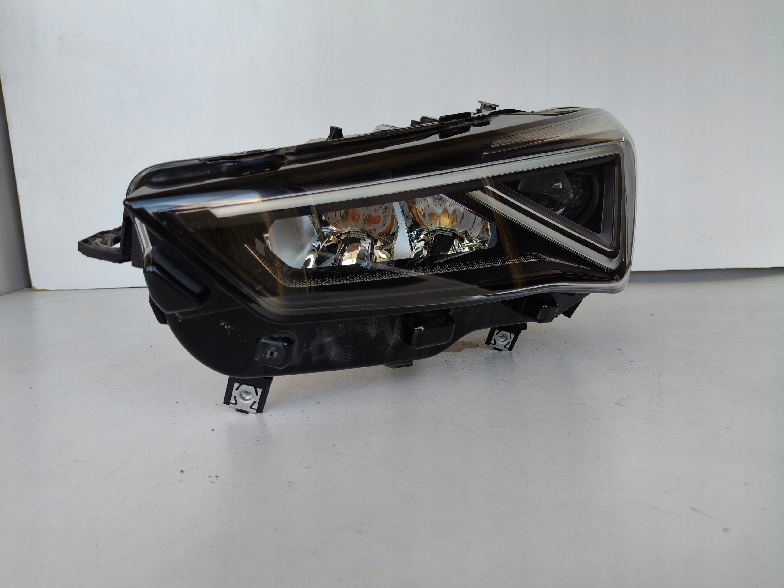 light left REFLEKTOR SEAT TARRACO18- 5FJ FULL LED
