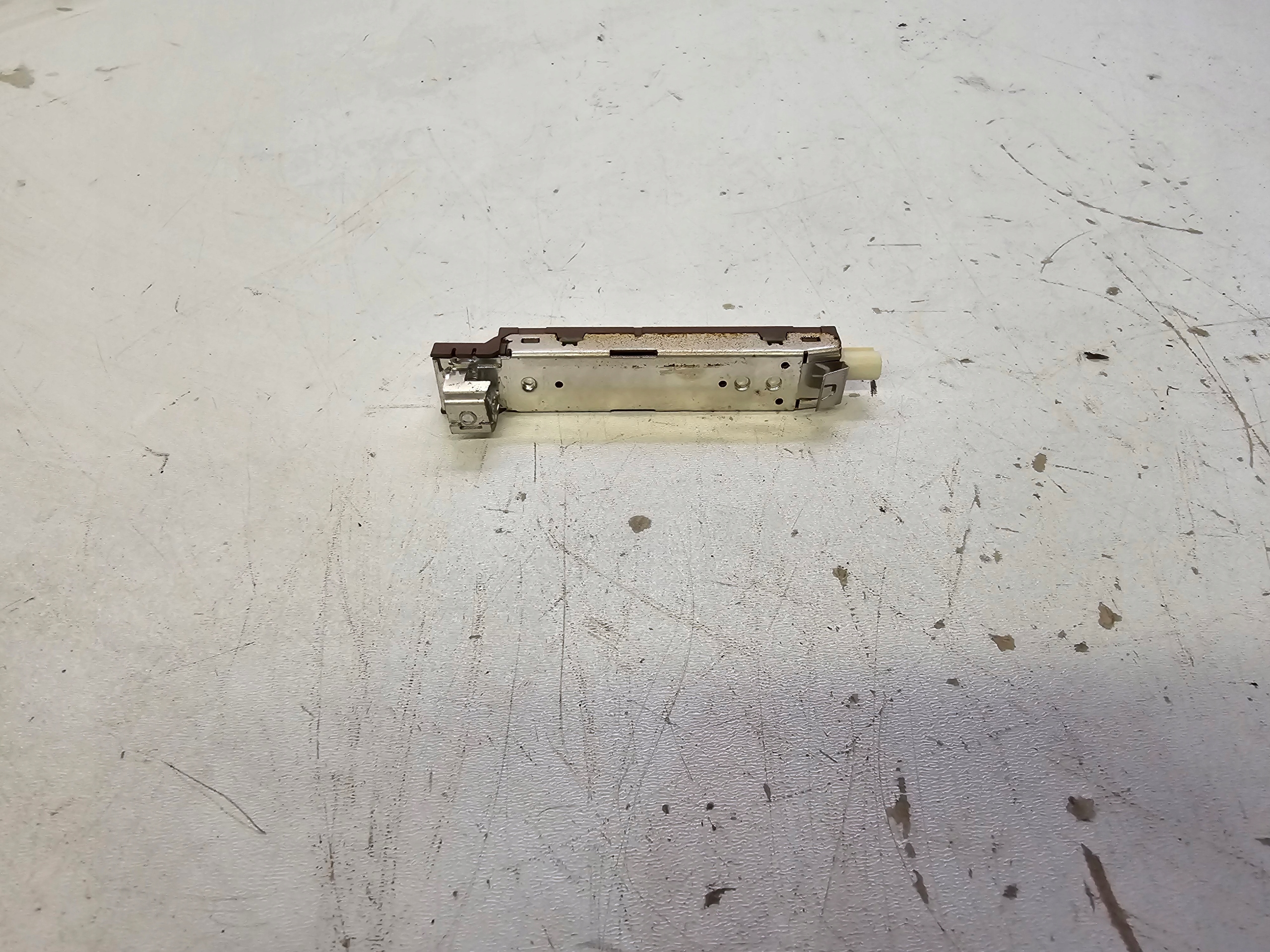 antenna amplifier AUDI Q3 F3 83A035225