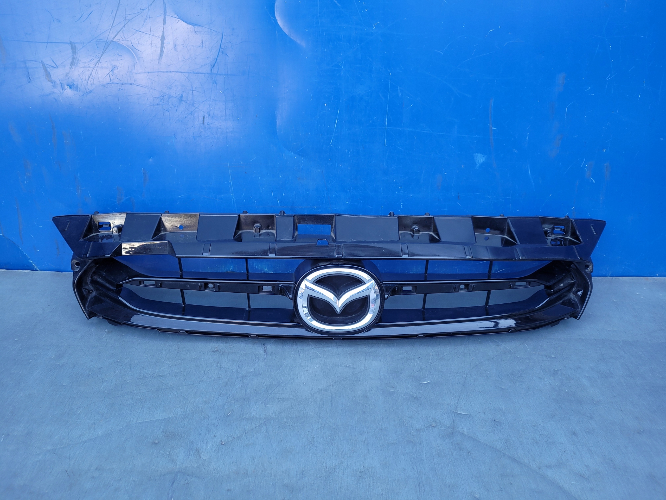 Mazda 2 DE Kühlergrill FRONTGRILL Kühlergitter D09J50712 - Thumbnail 1