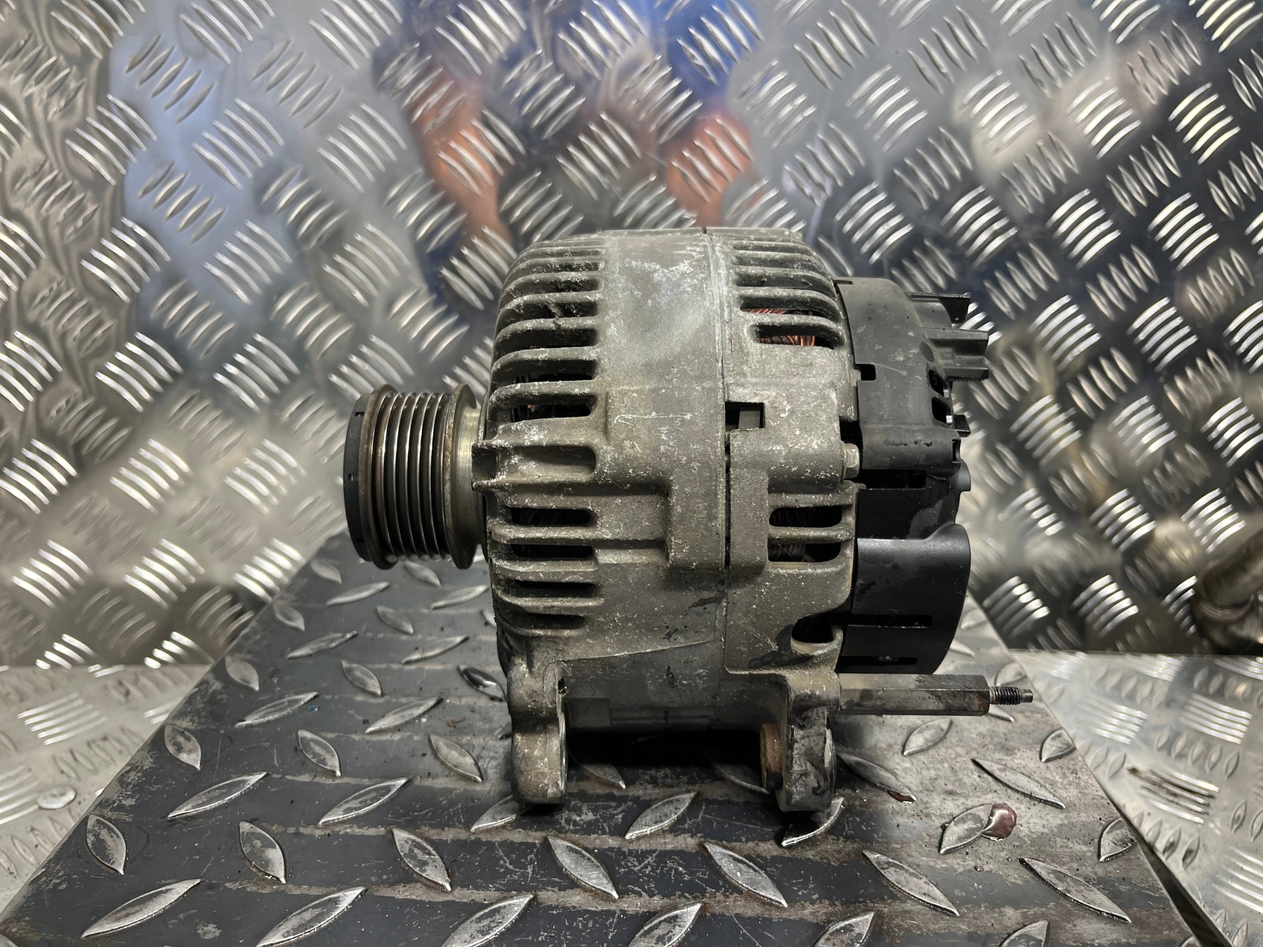 alternator SKODA OCTAVIA 2 021903026L 180A