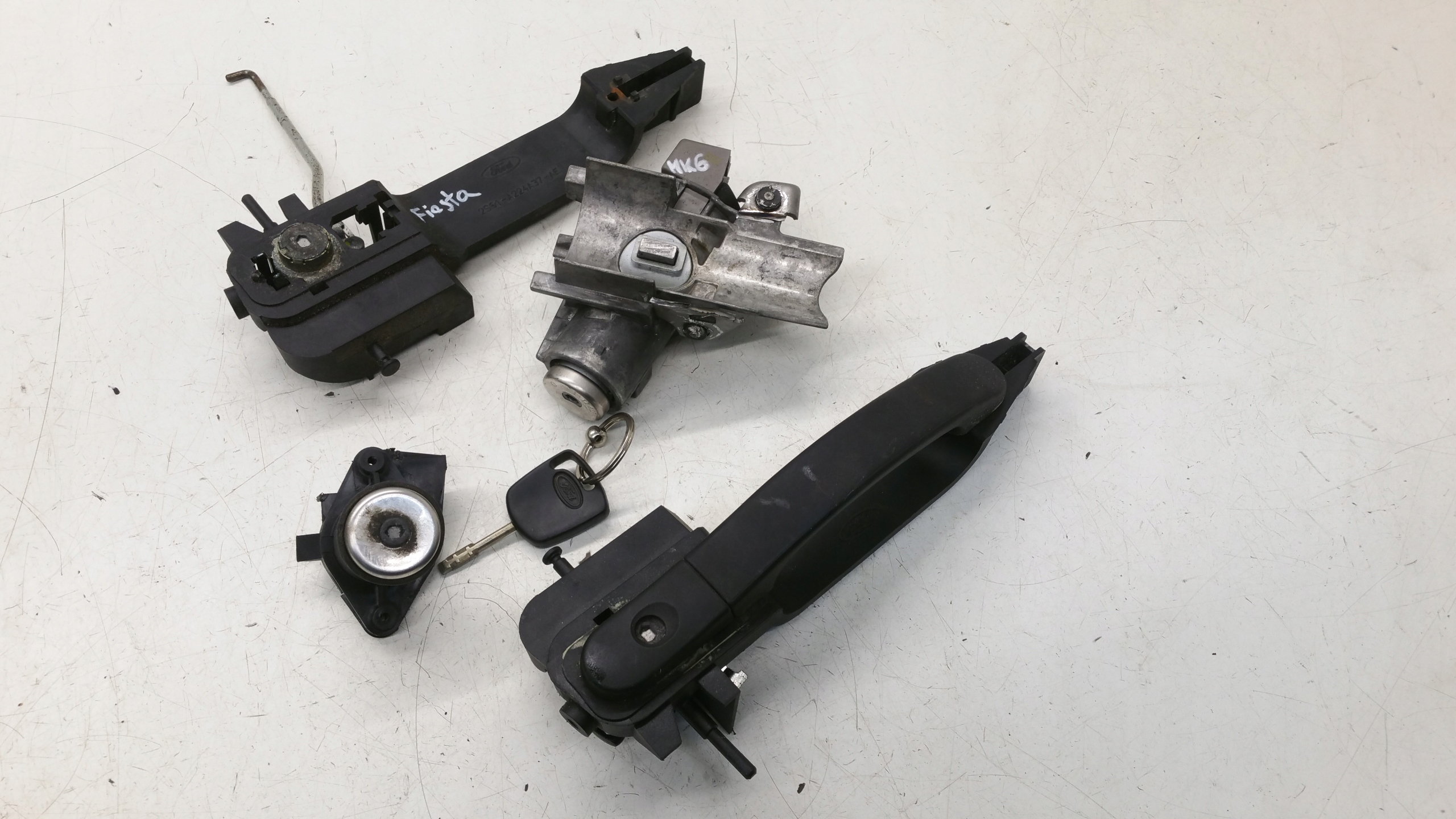 Ключ зажигания вставки Ford Fiesta MK3