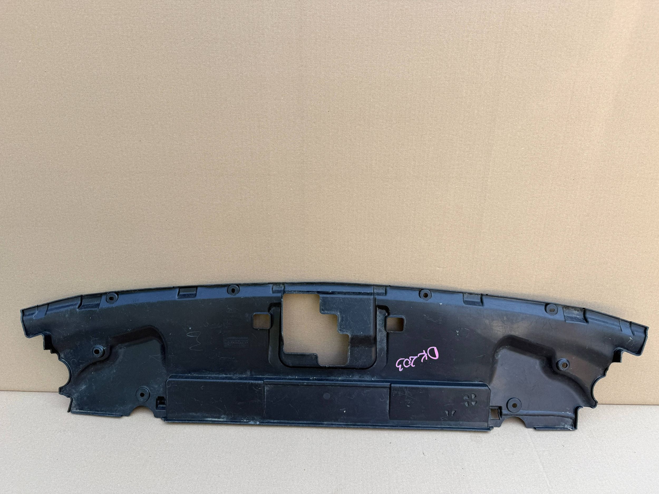 Ford Mustang 17- cover supports front cap covering